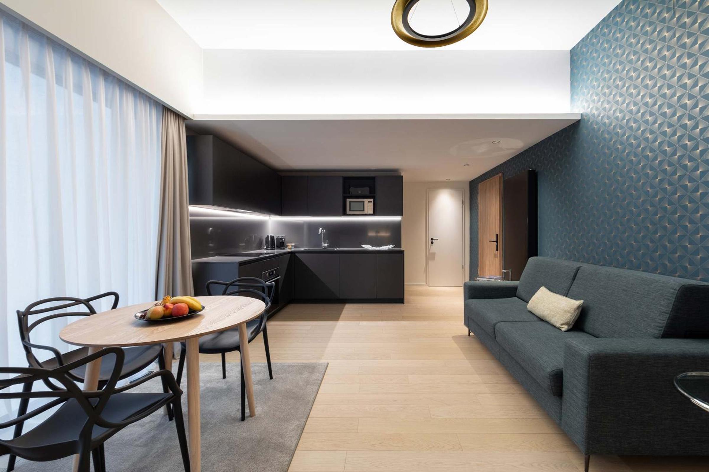 One-Bedroom Apartment - Photo 6