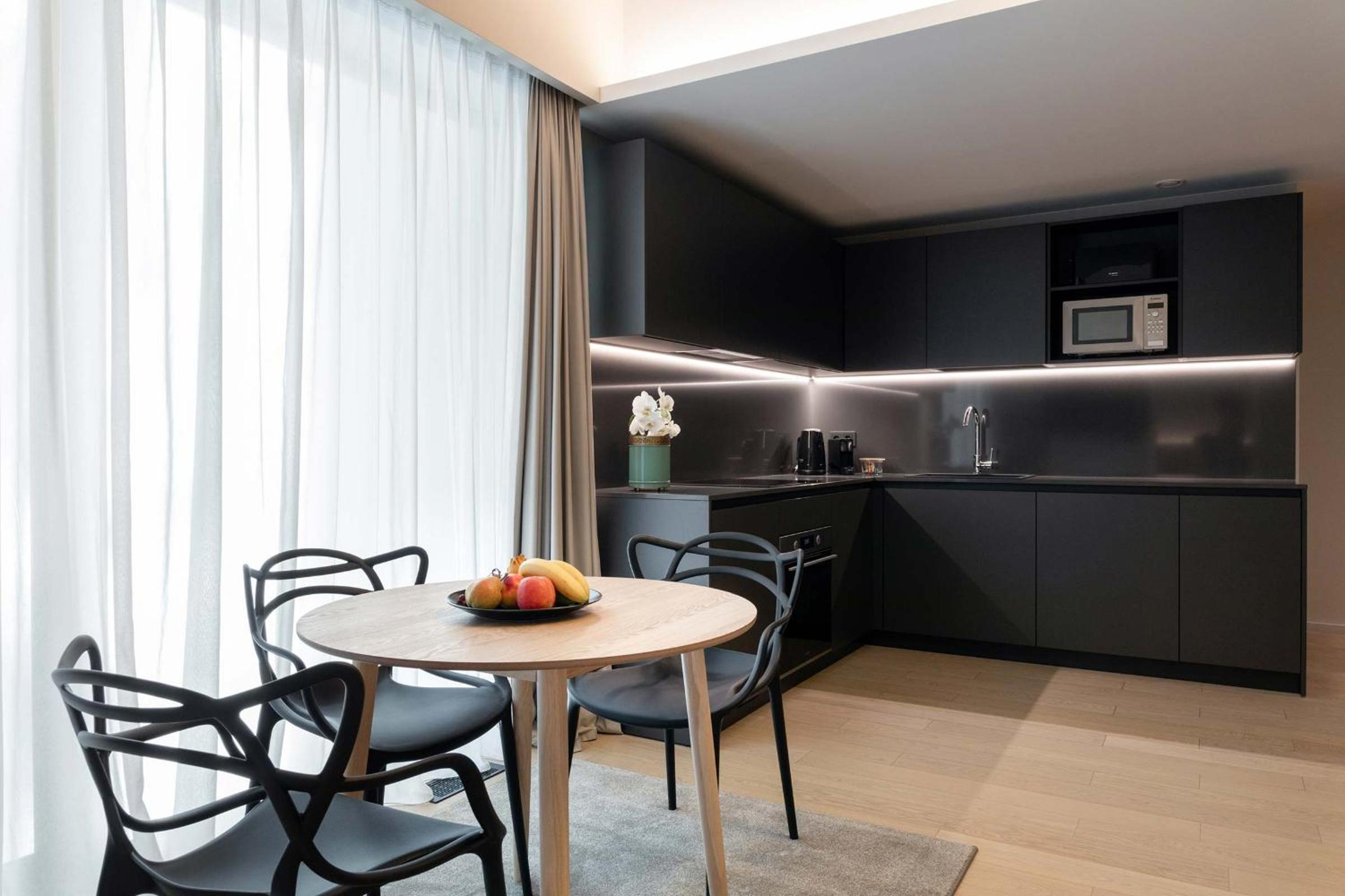 One-Bedroom Apartment - Photo 7