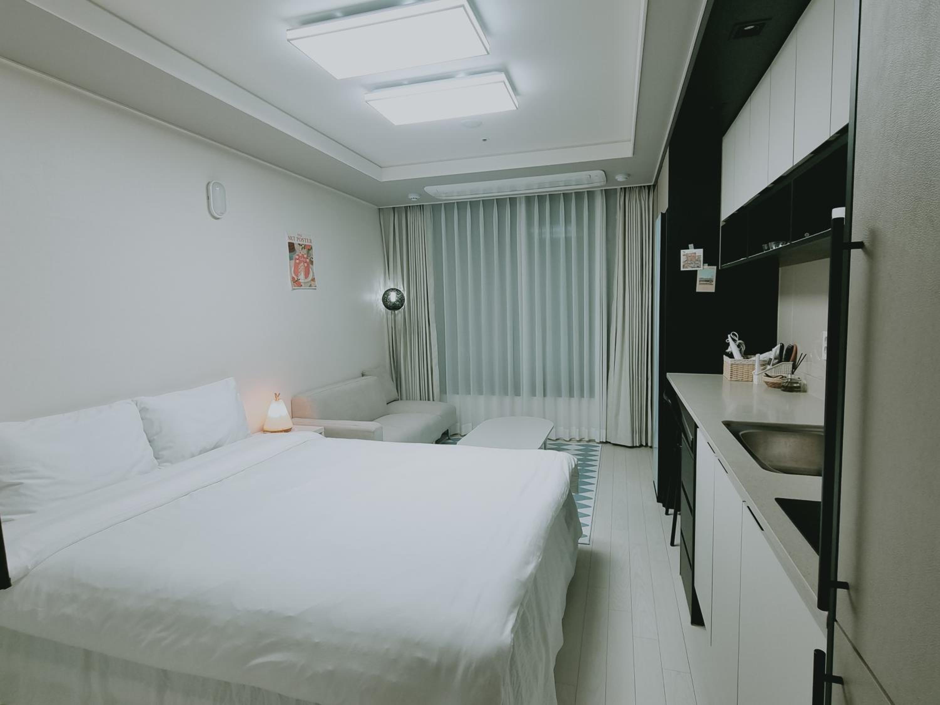Studio Apartment - B photo 1