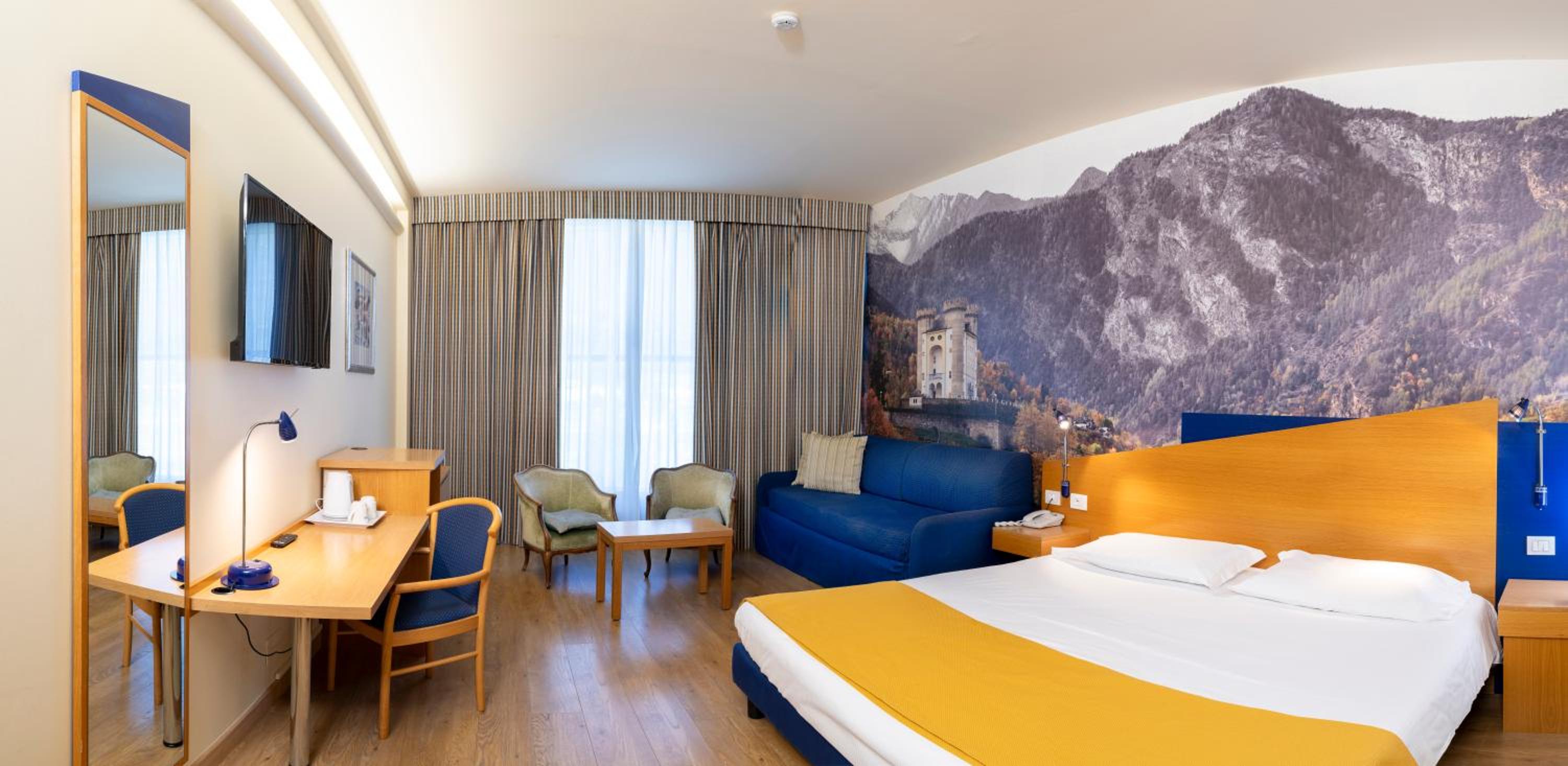 Deluxe Double or Twin Room