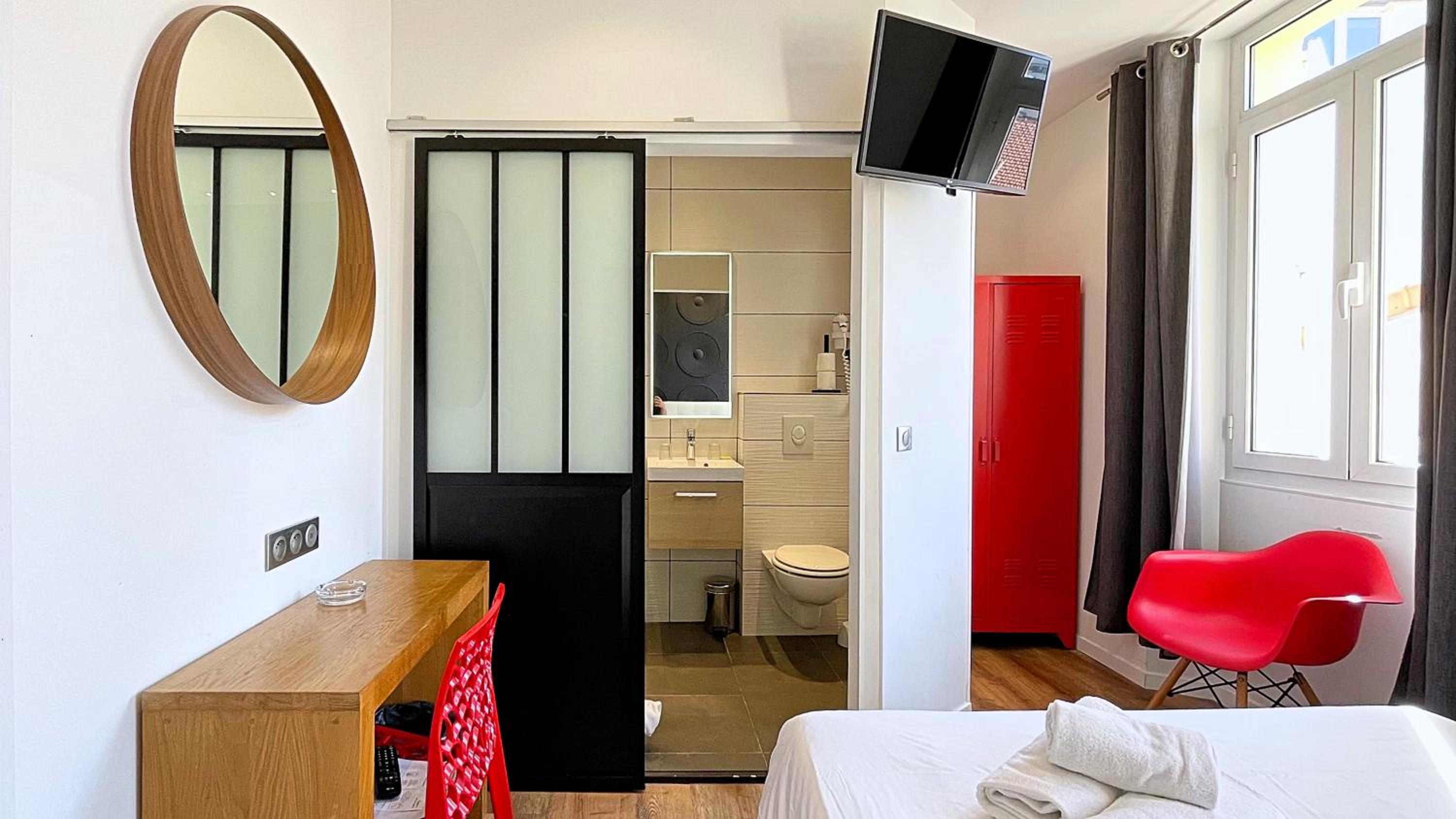 Double Room - Photo 6
