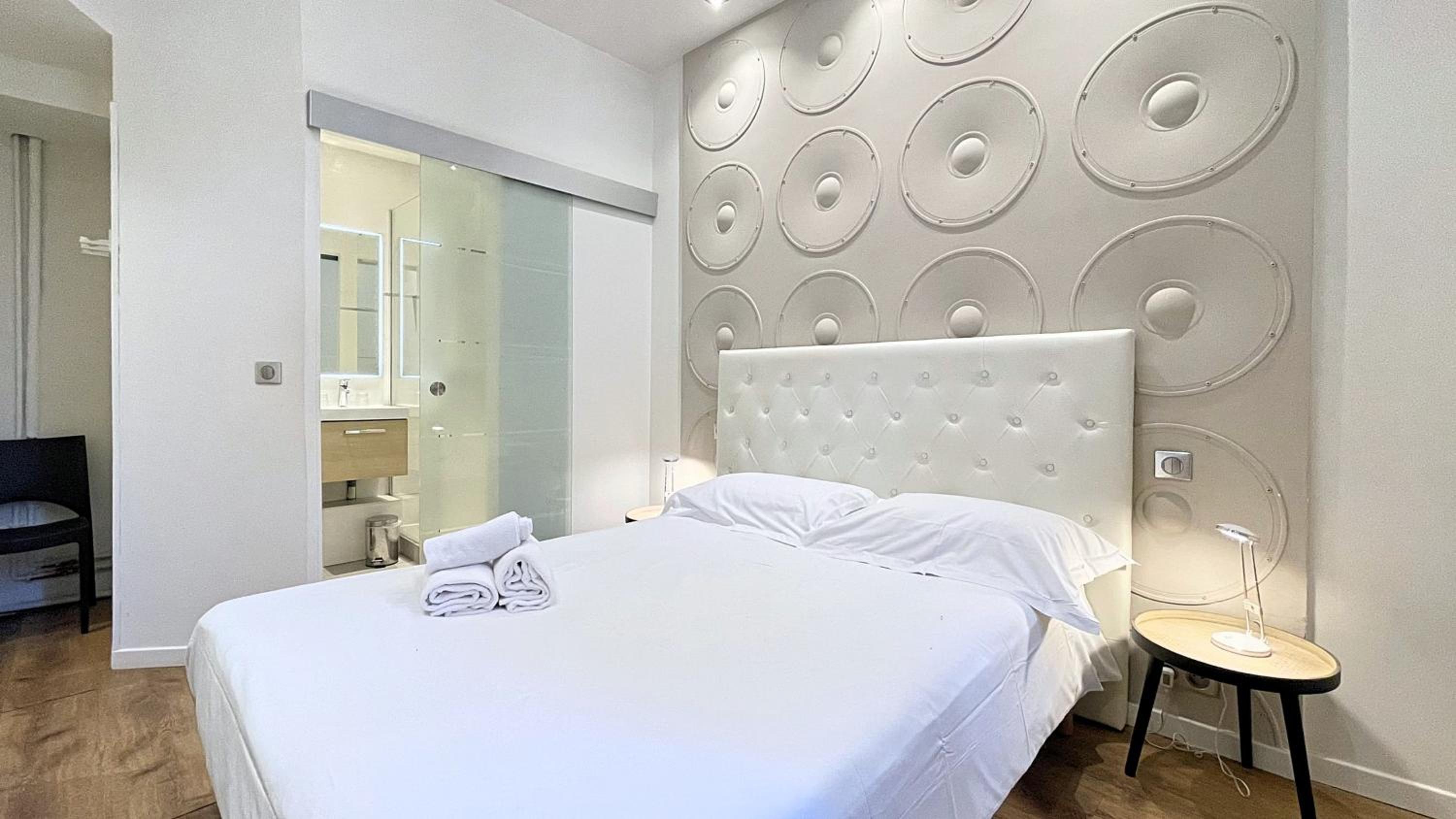Double Room - Photo 1