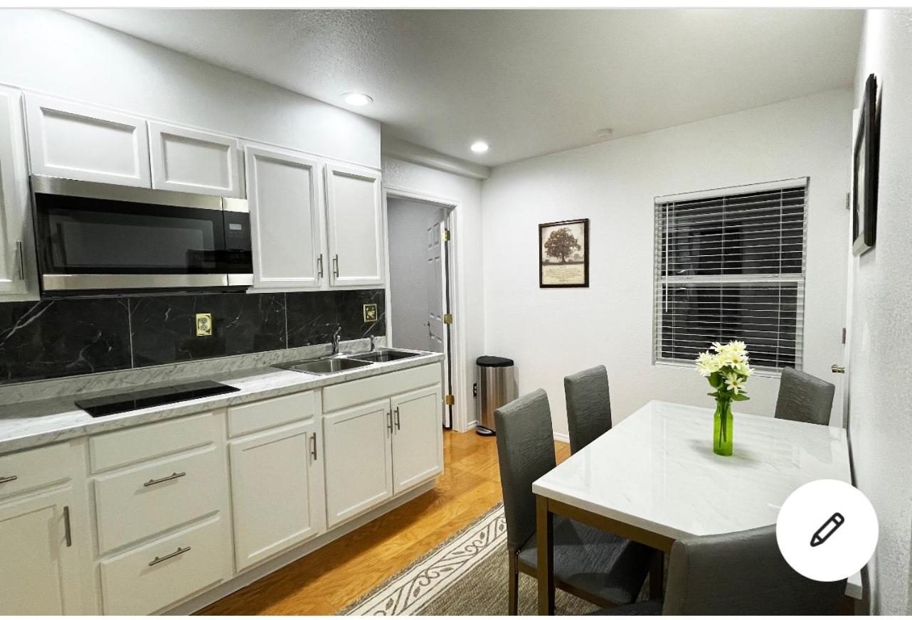Two-Bedroom Apartment - Photo 17