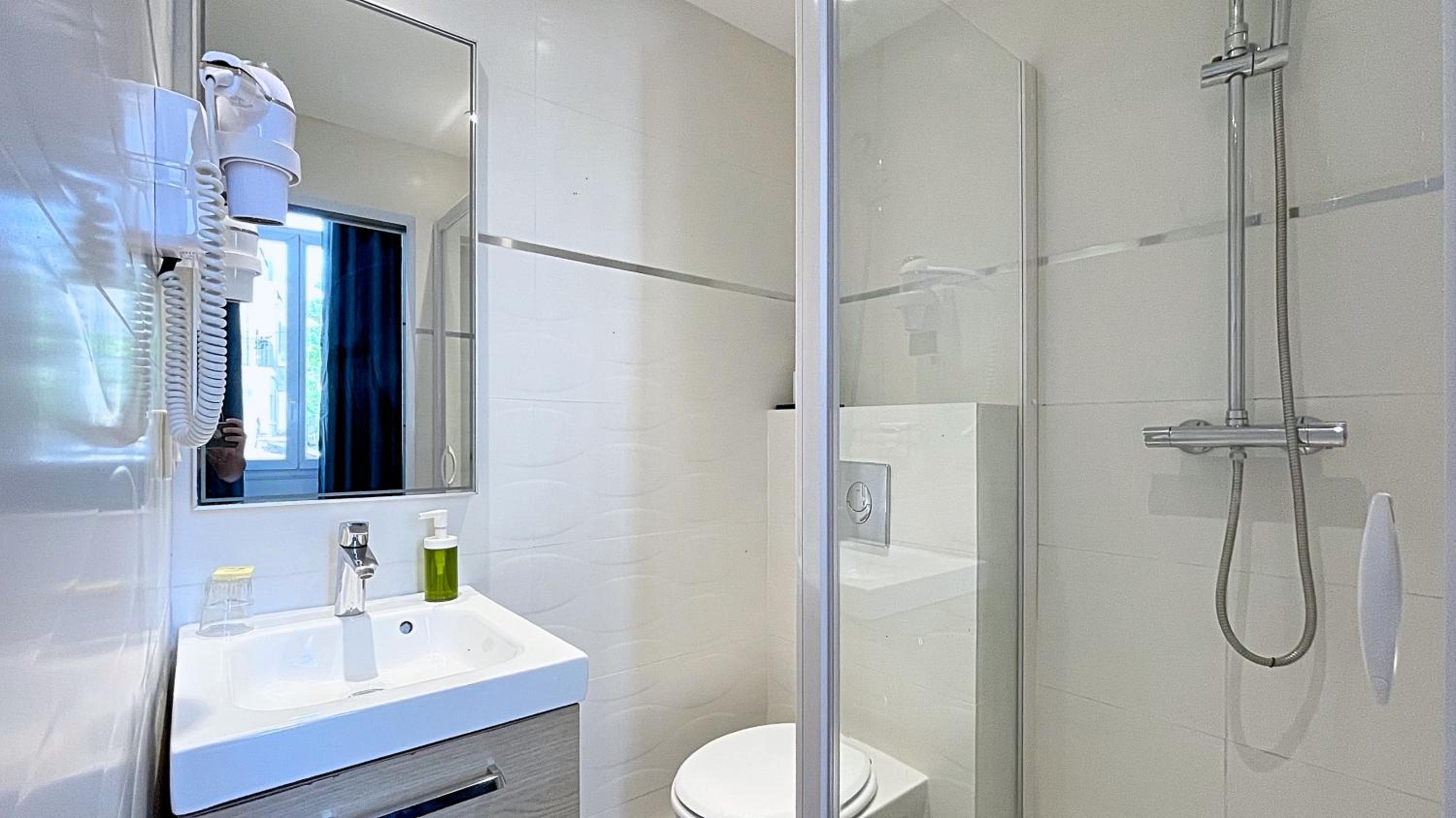 Single Room photo 2