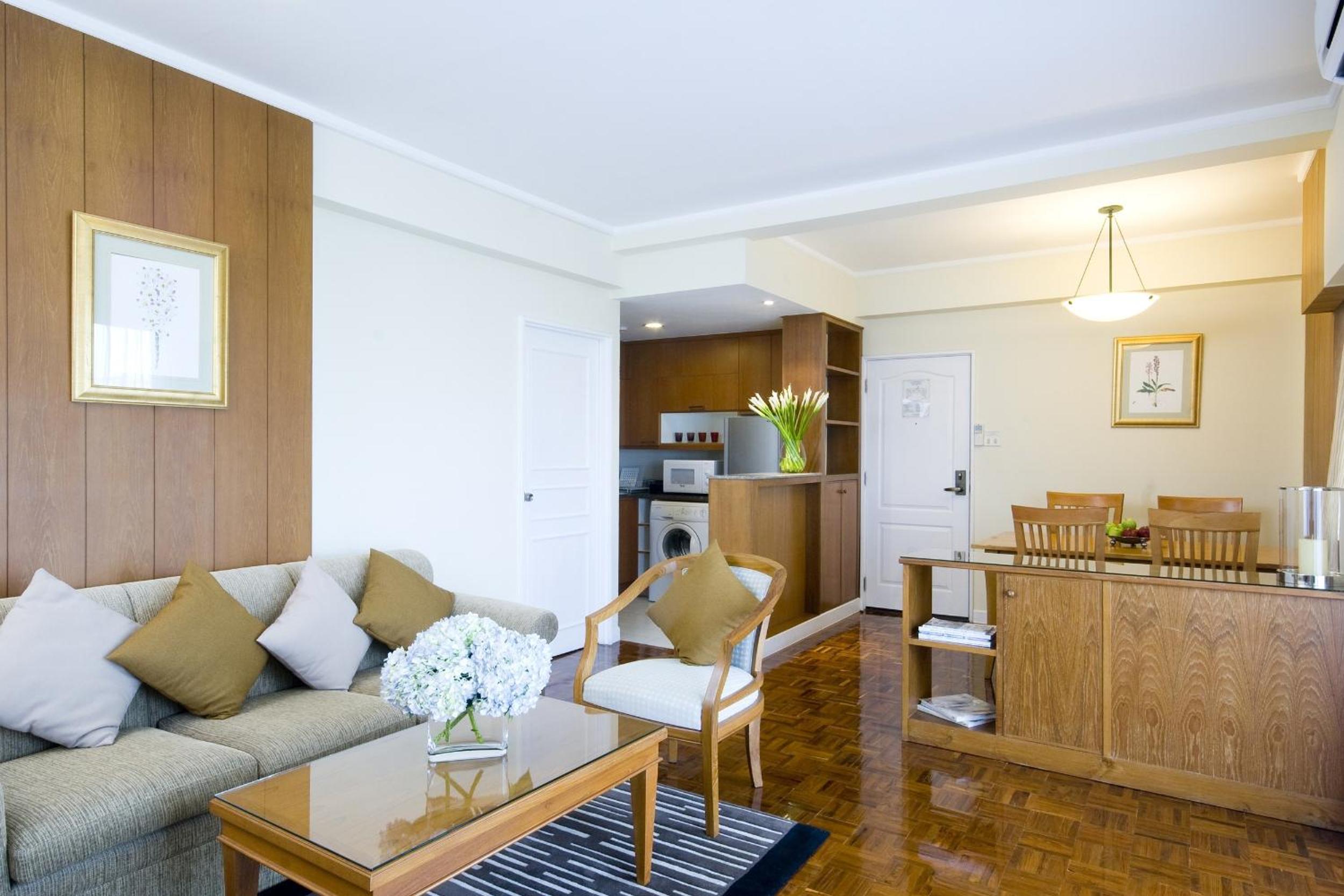 One-Bedroom Apartment photo 2