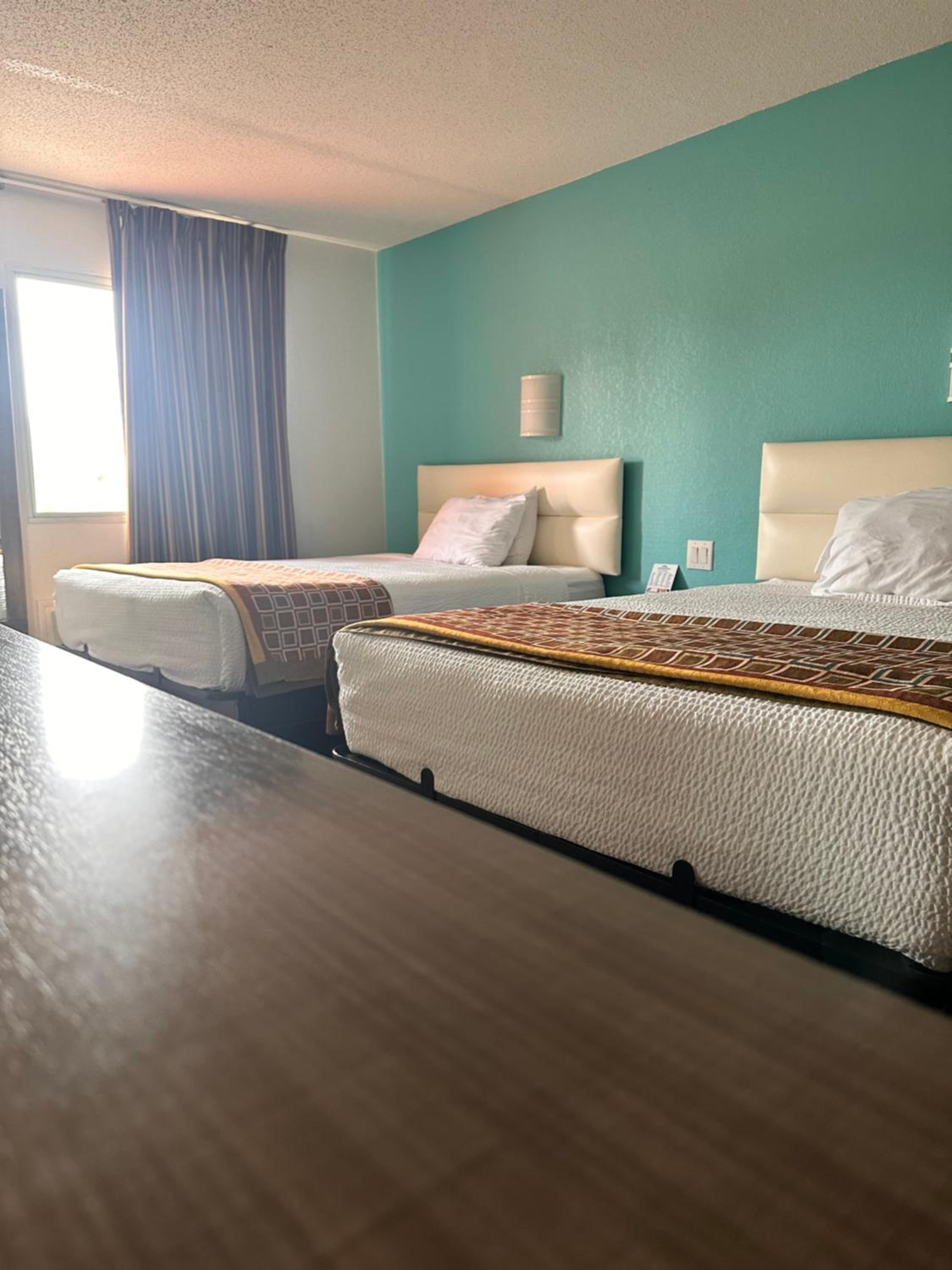 Queen Room with Two Queen Beds - Non-Smoking photo 1