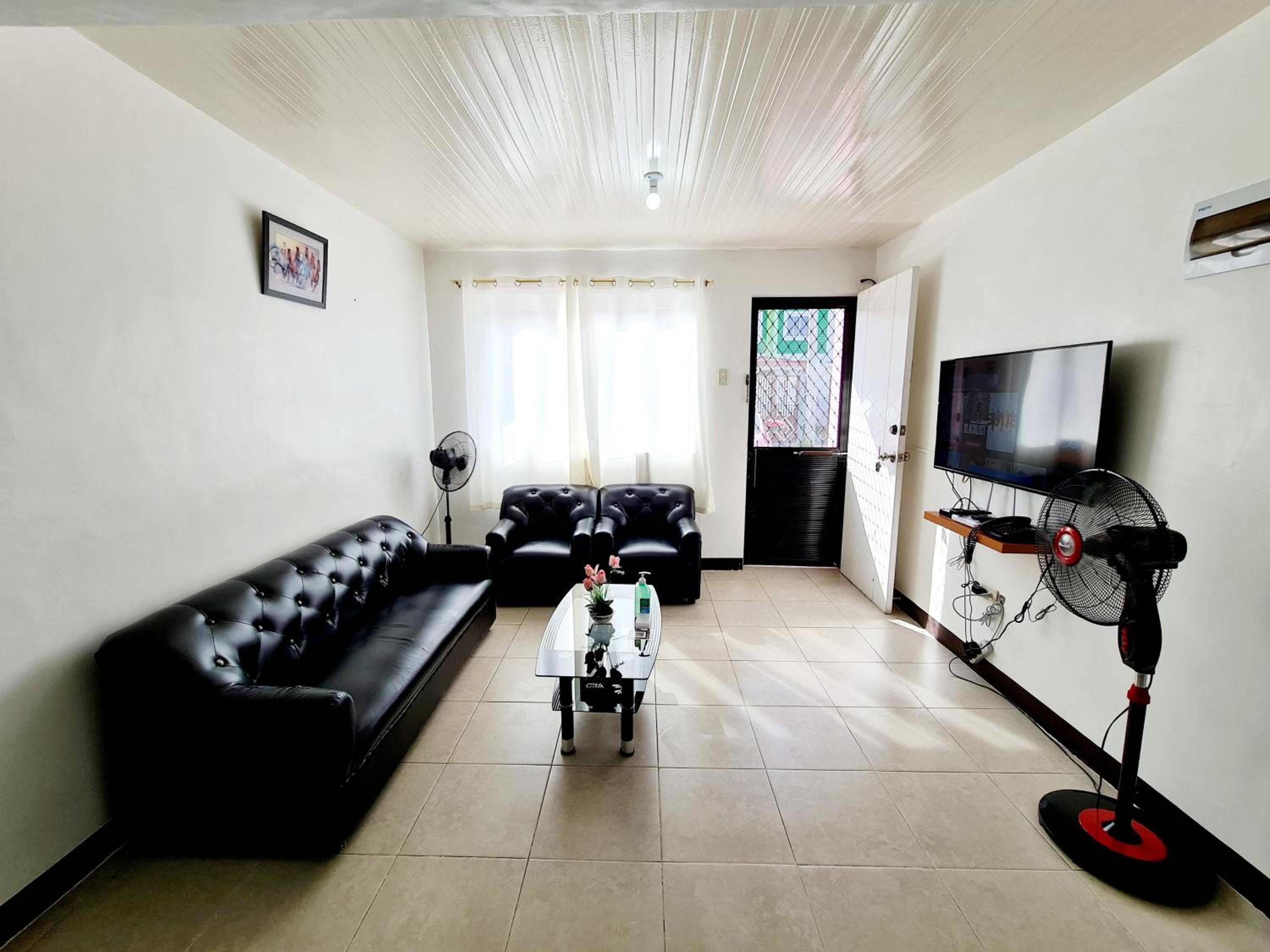 Two-Bedroom Apartment - Photo 7