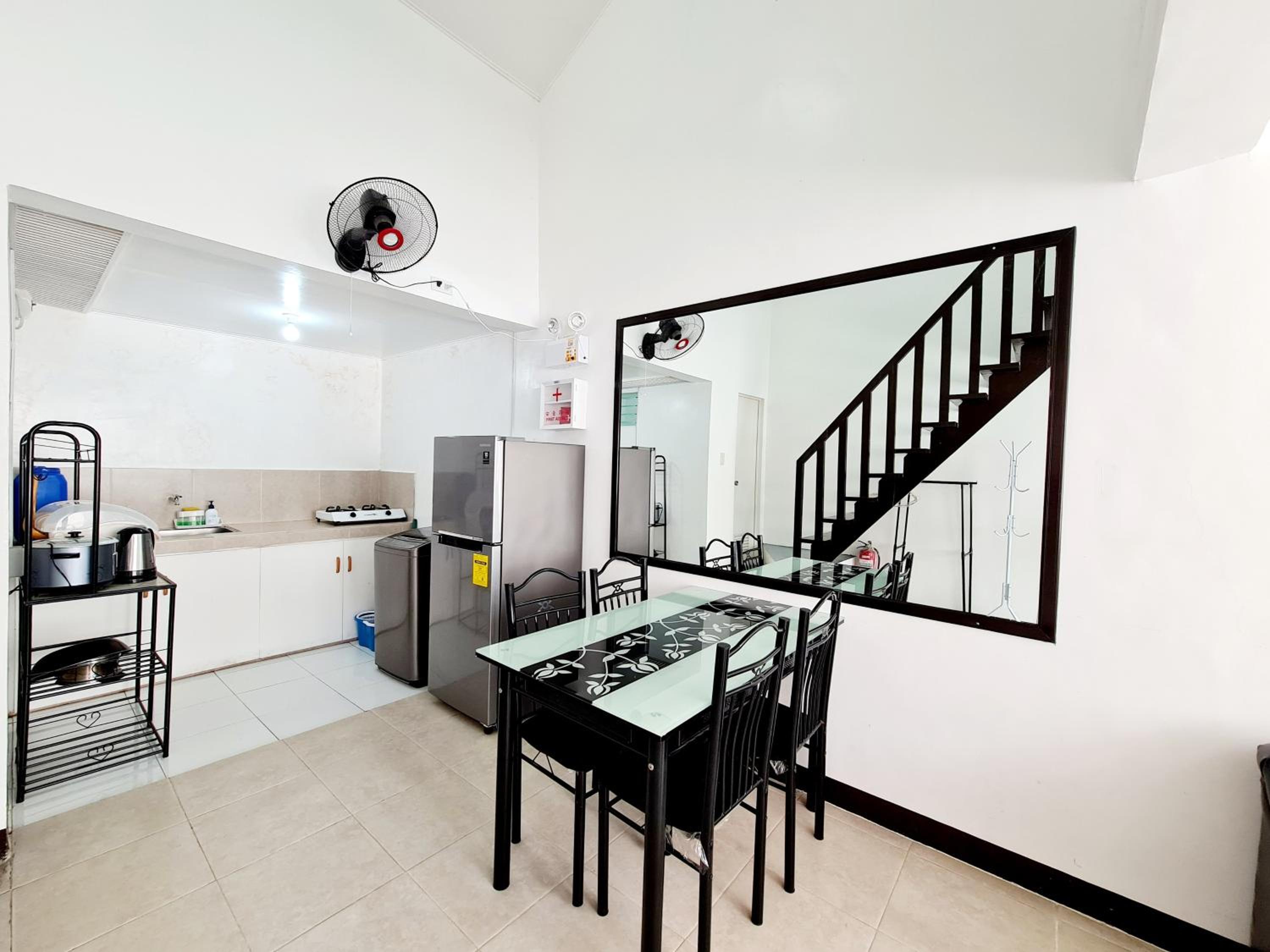 Two-Bedroom Apartment - Photo 11