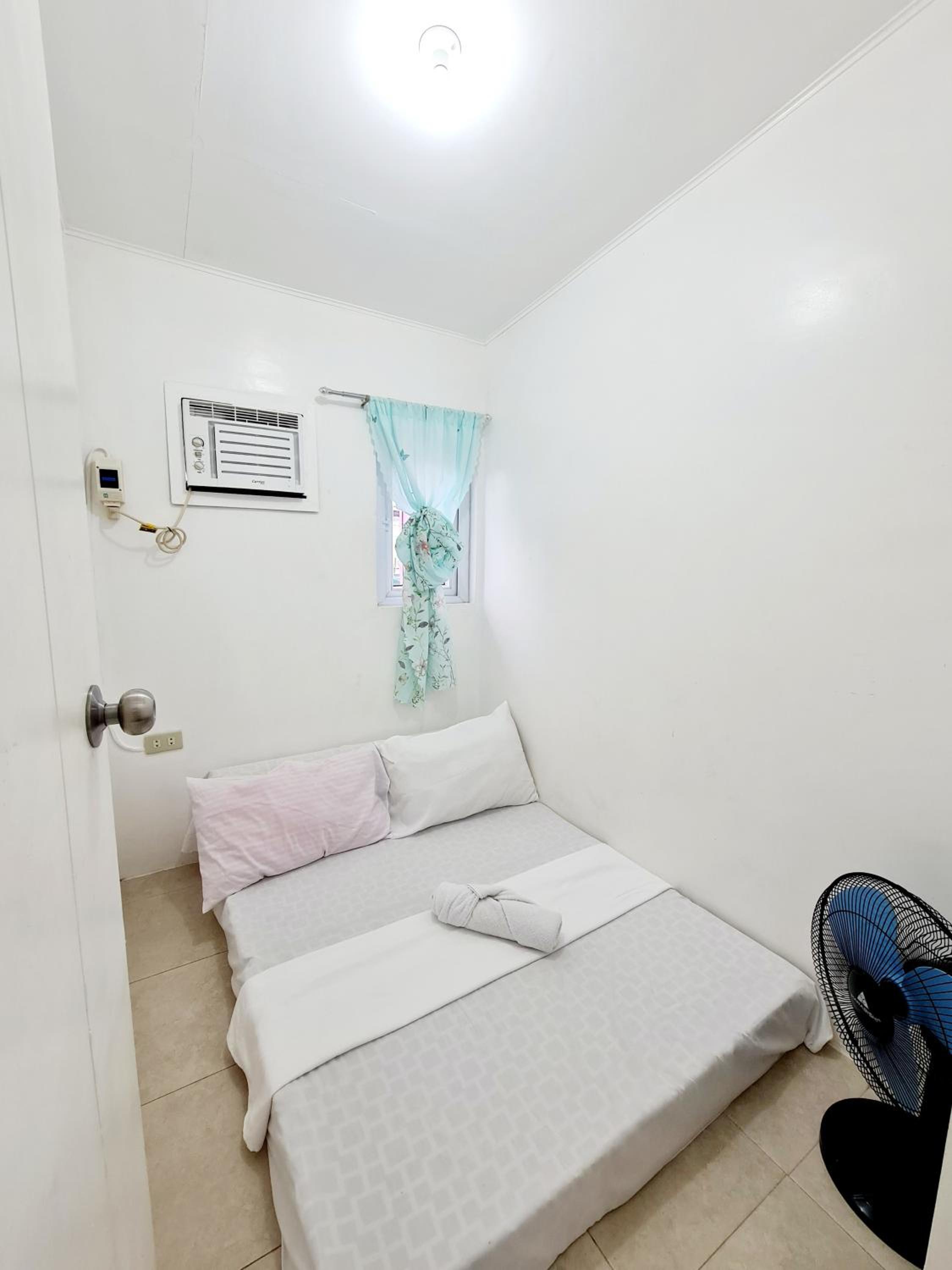 Two-Bedroom Apartment - Photo 30
