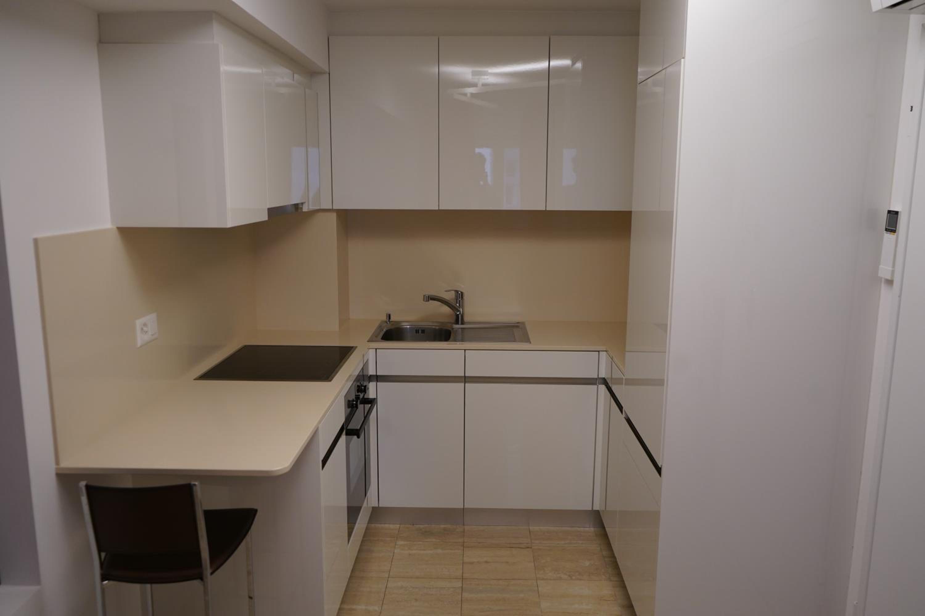 Deluxe Apartment - Photo 12