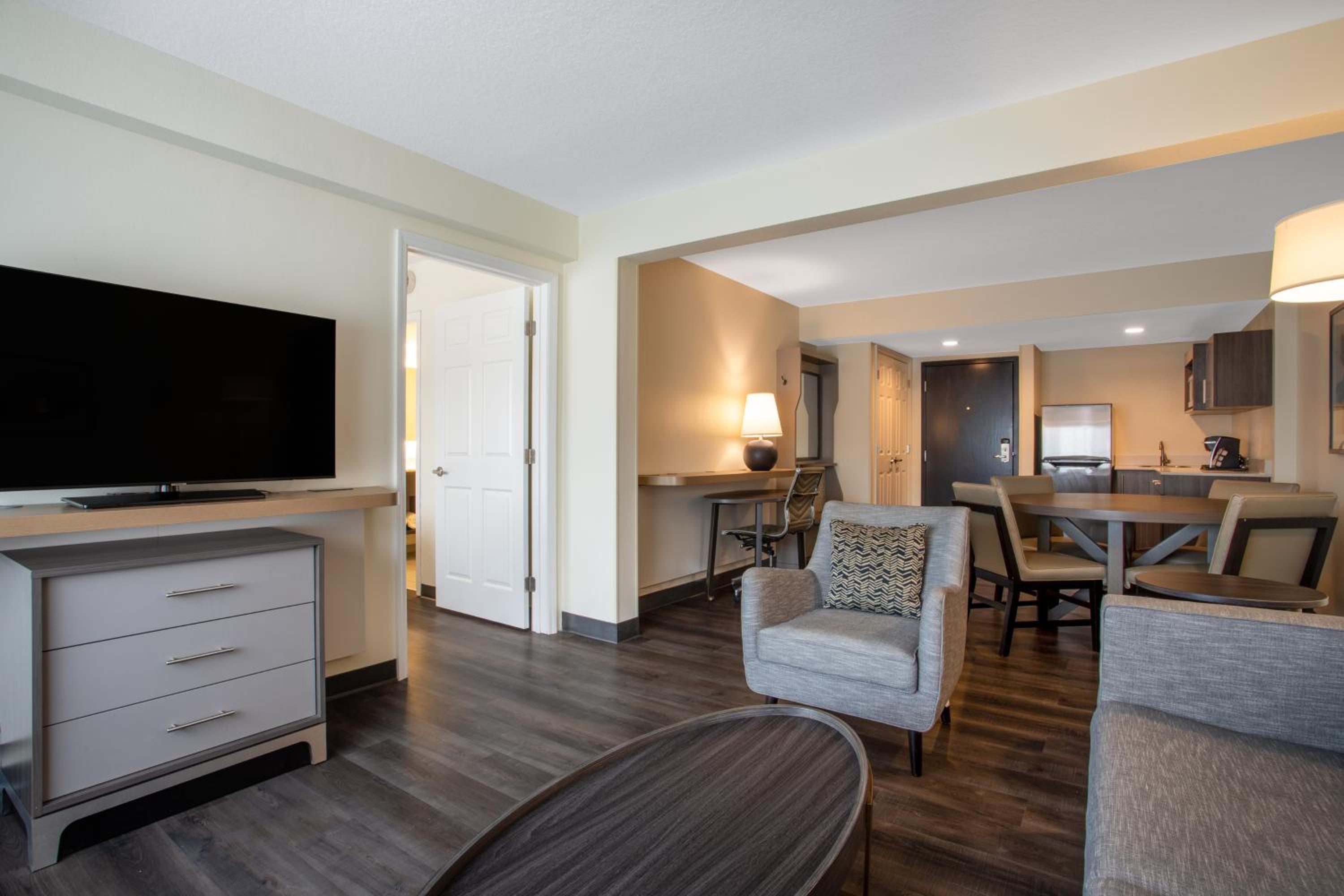 King Suite - Photo 4