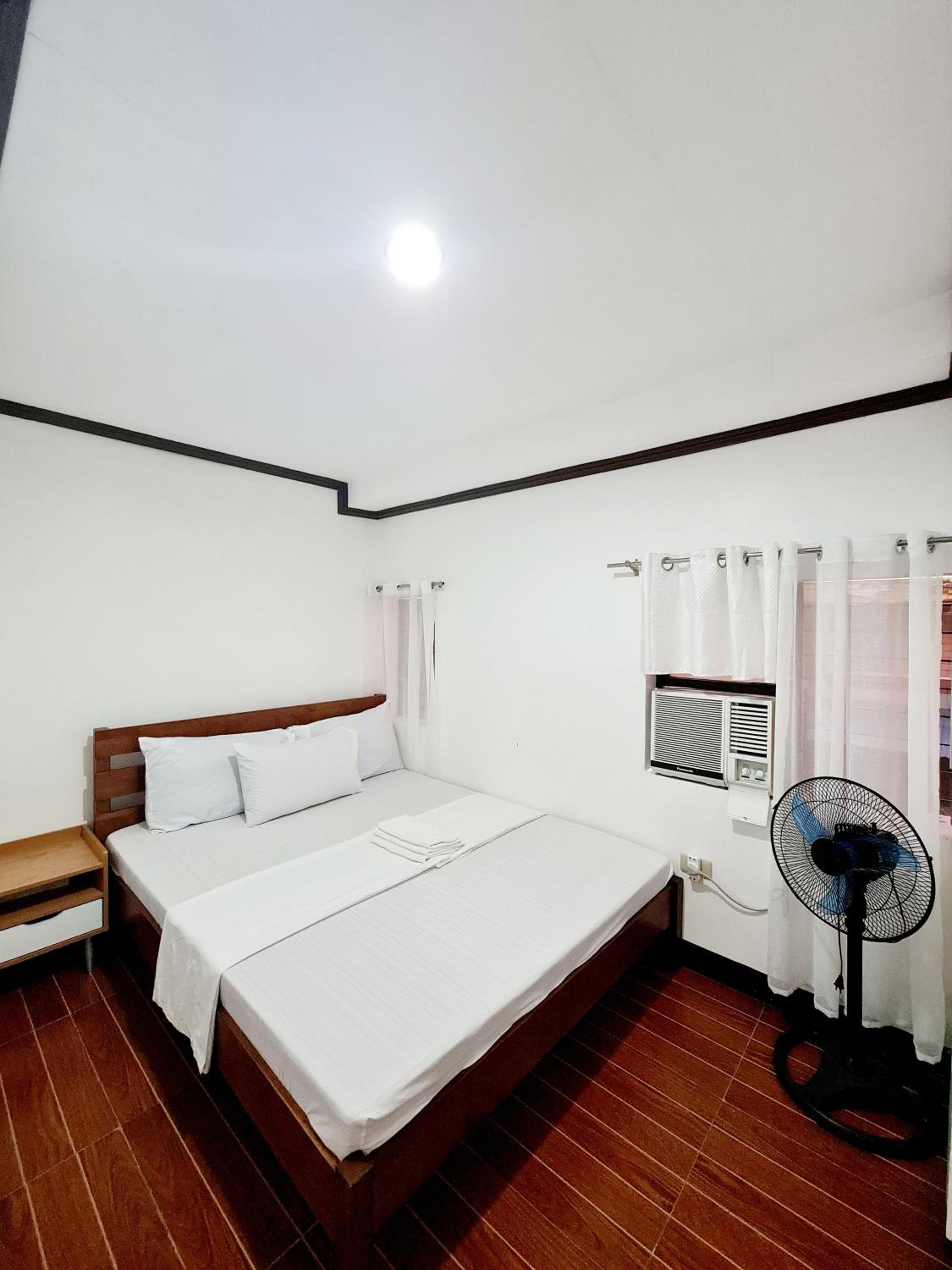 Two-Bedroom Apartment - Photo 28