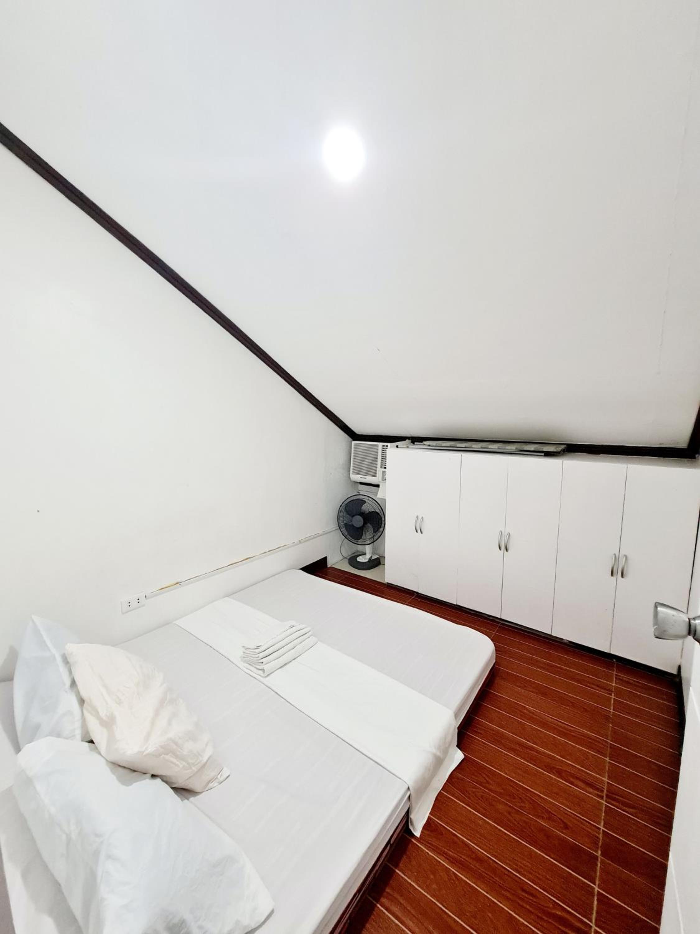 Two-Bedroom Apartment - Photo 3