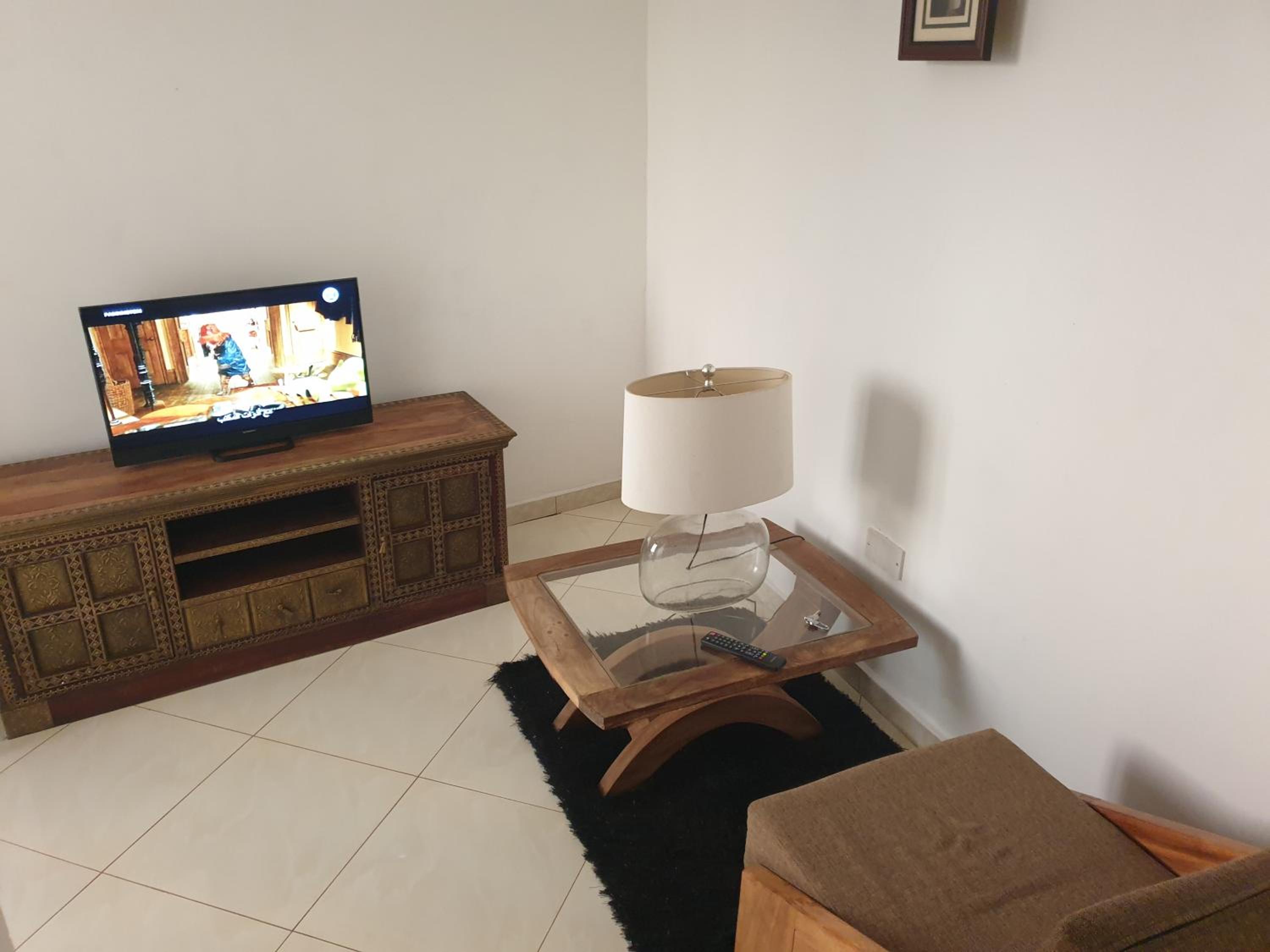 Suite - Photo 7