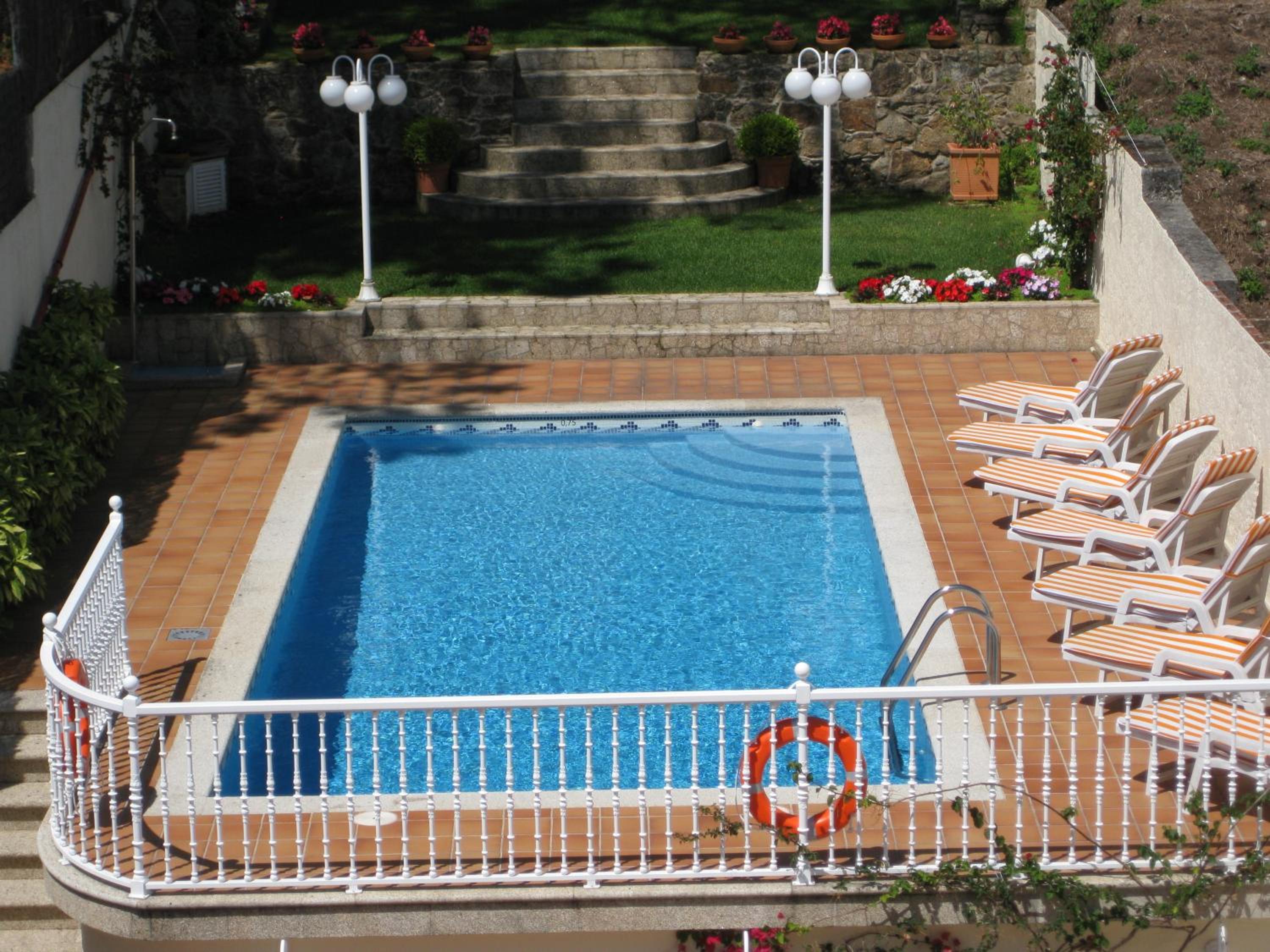 One-Bedroom Apartment with Pool View (3 Adults) photo 3