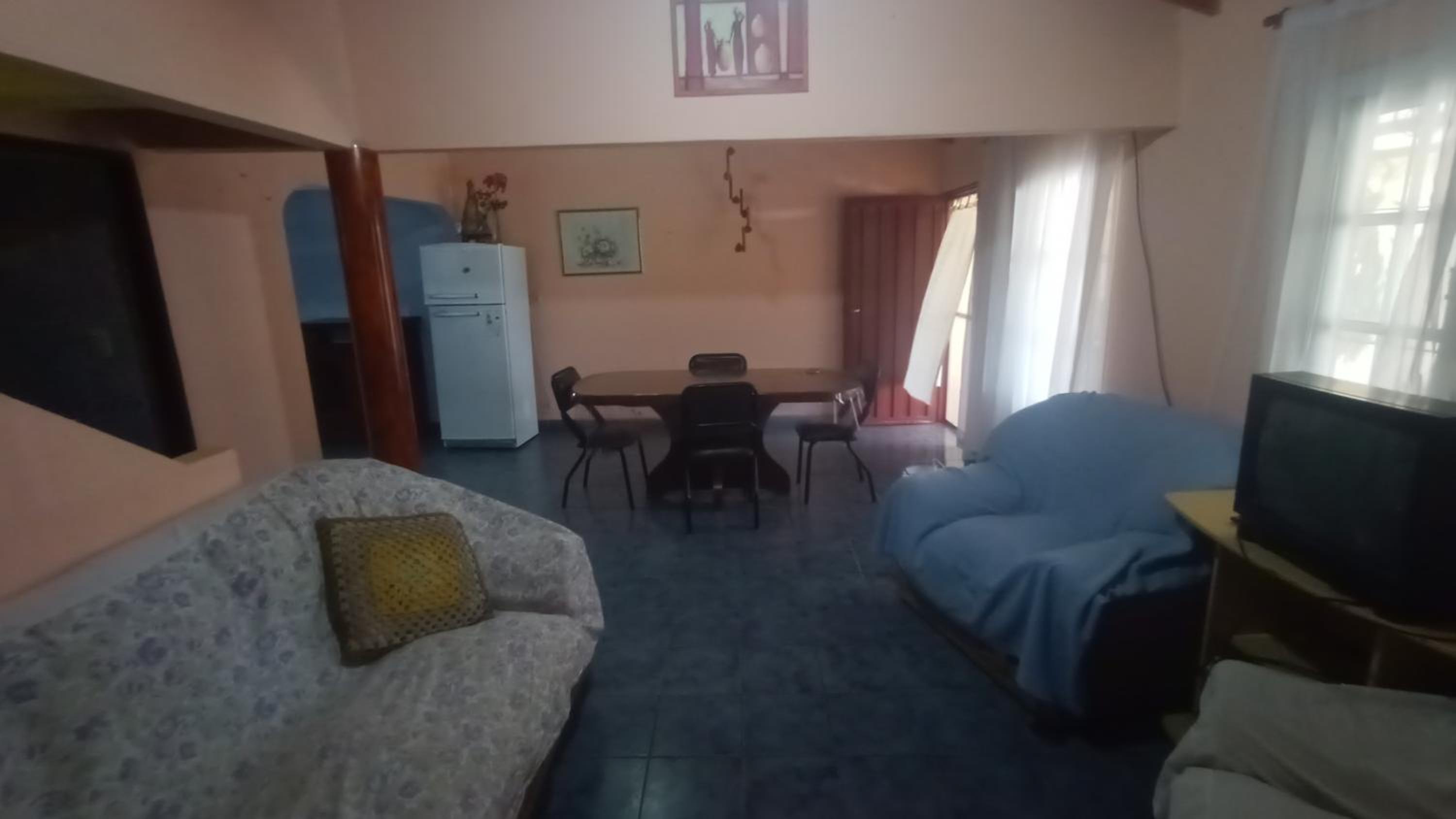 One-Bedroom House photo 1