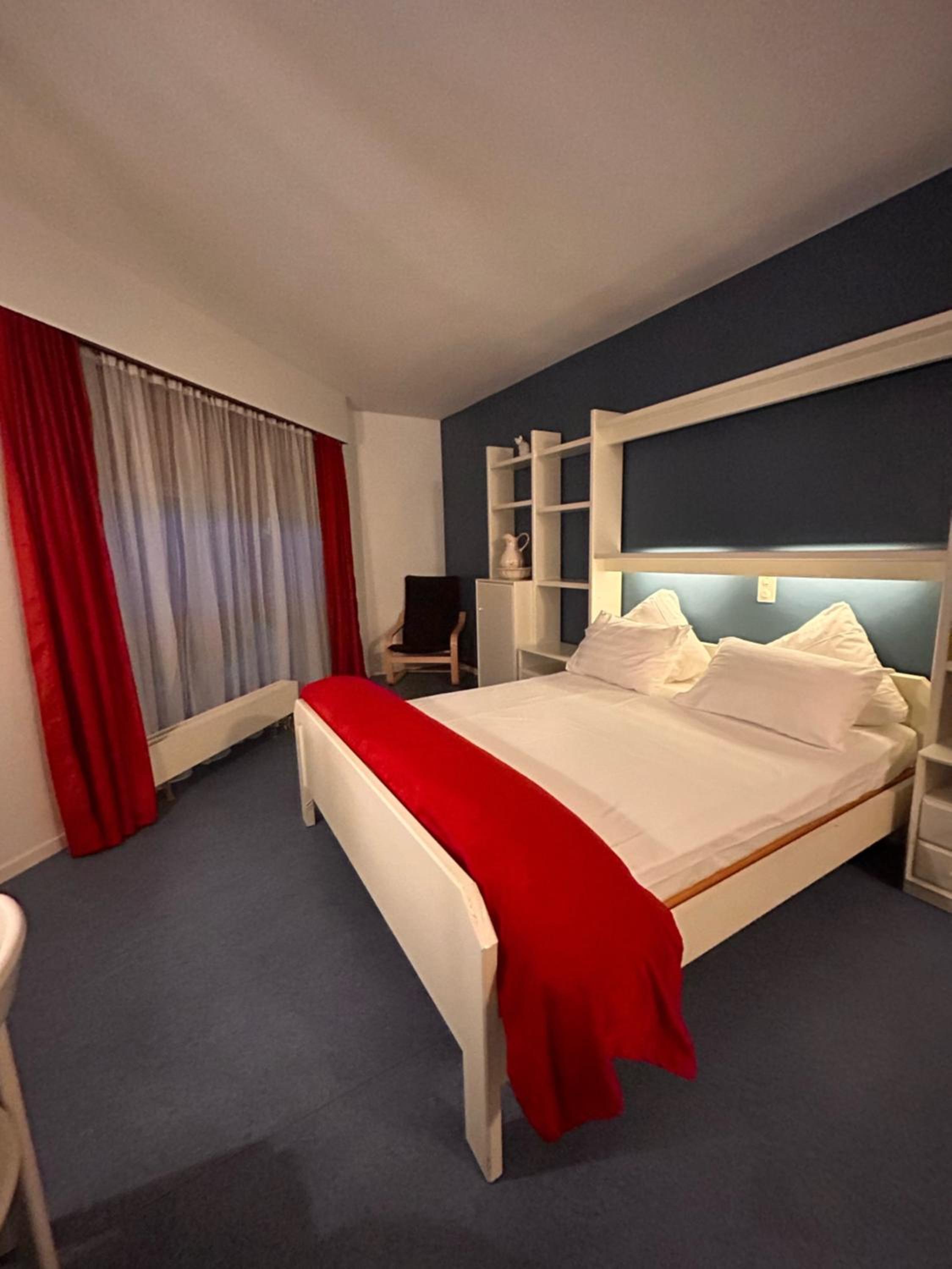 Queen Room - Photo 1