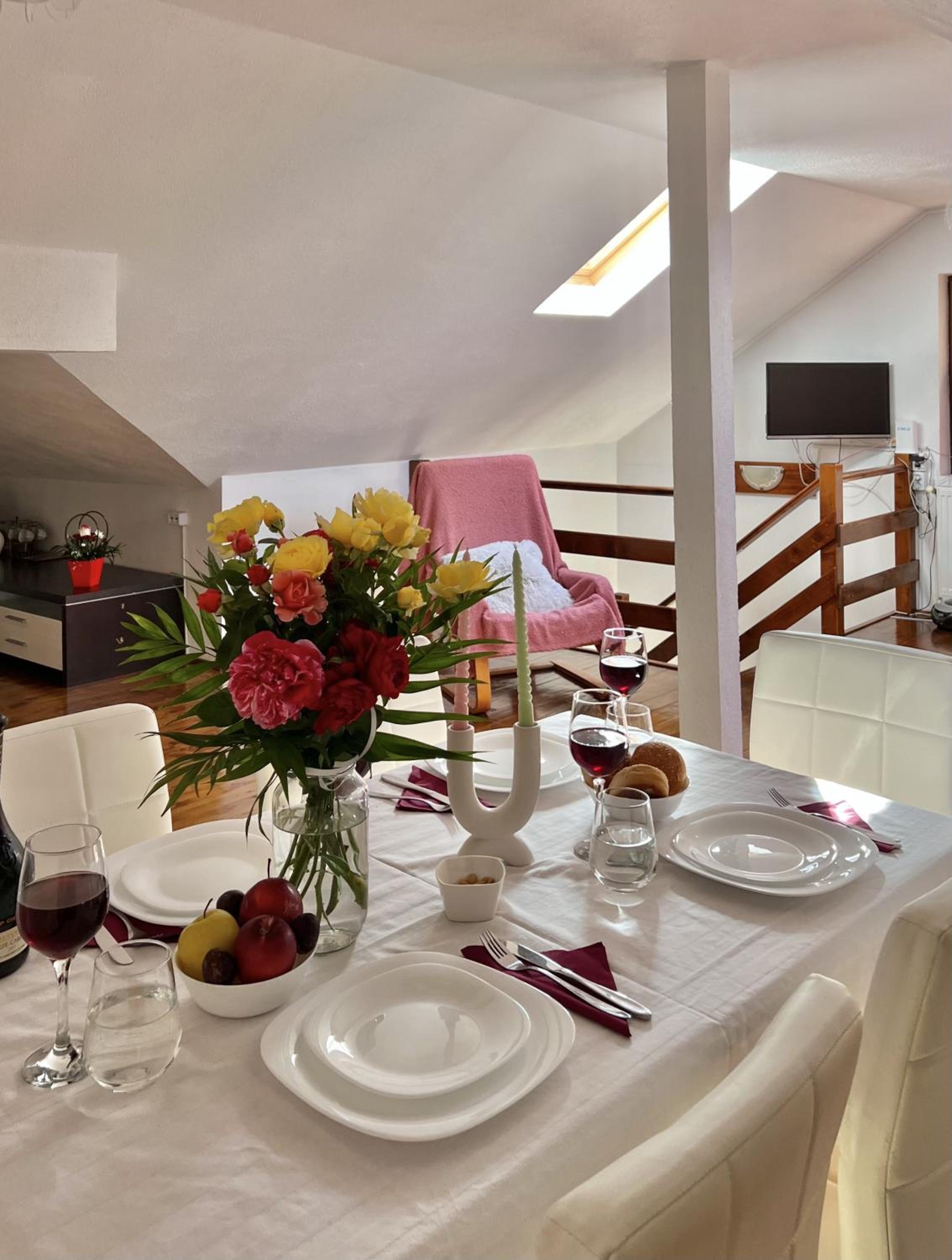 Three-Bedroom House photo 2