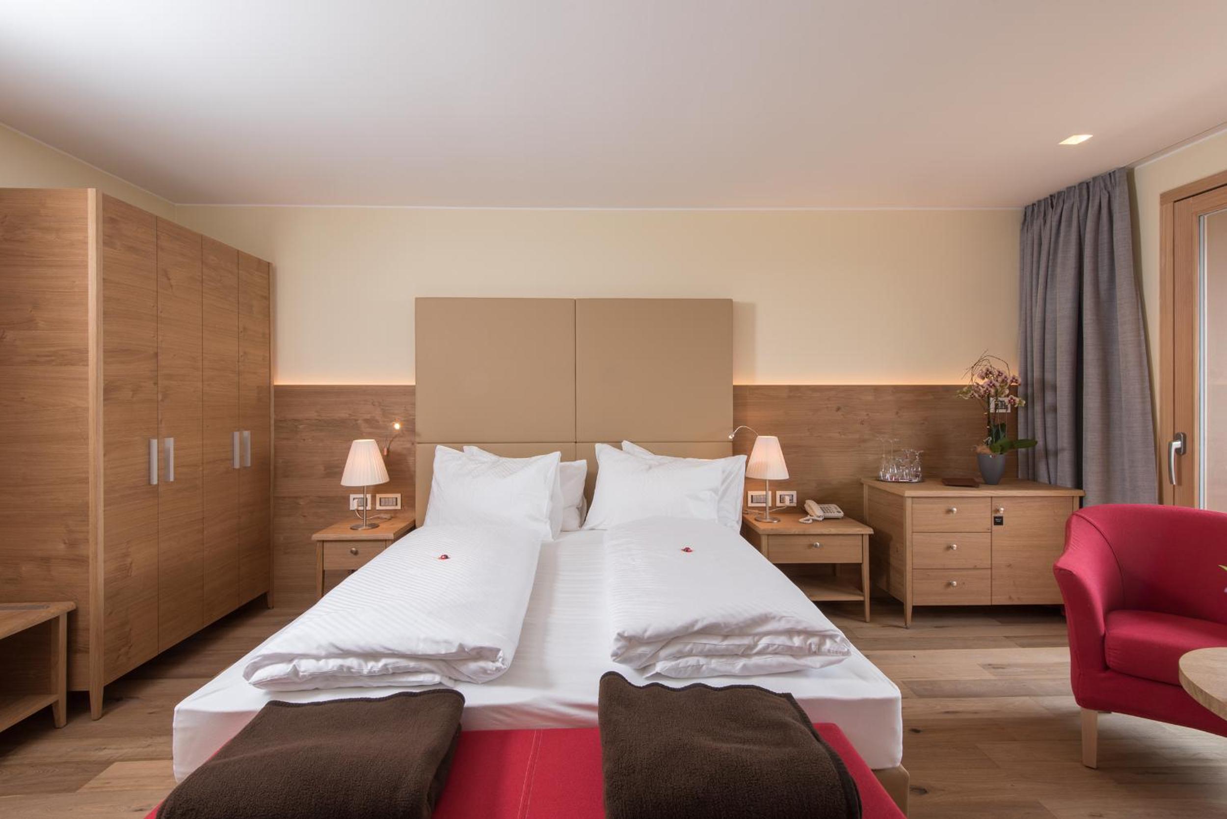 Deluxe Double Room with Balcony photo 1