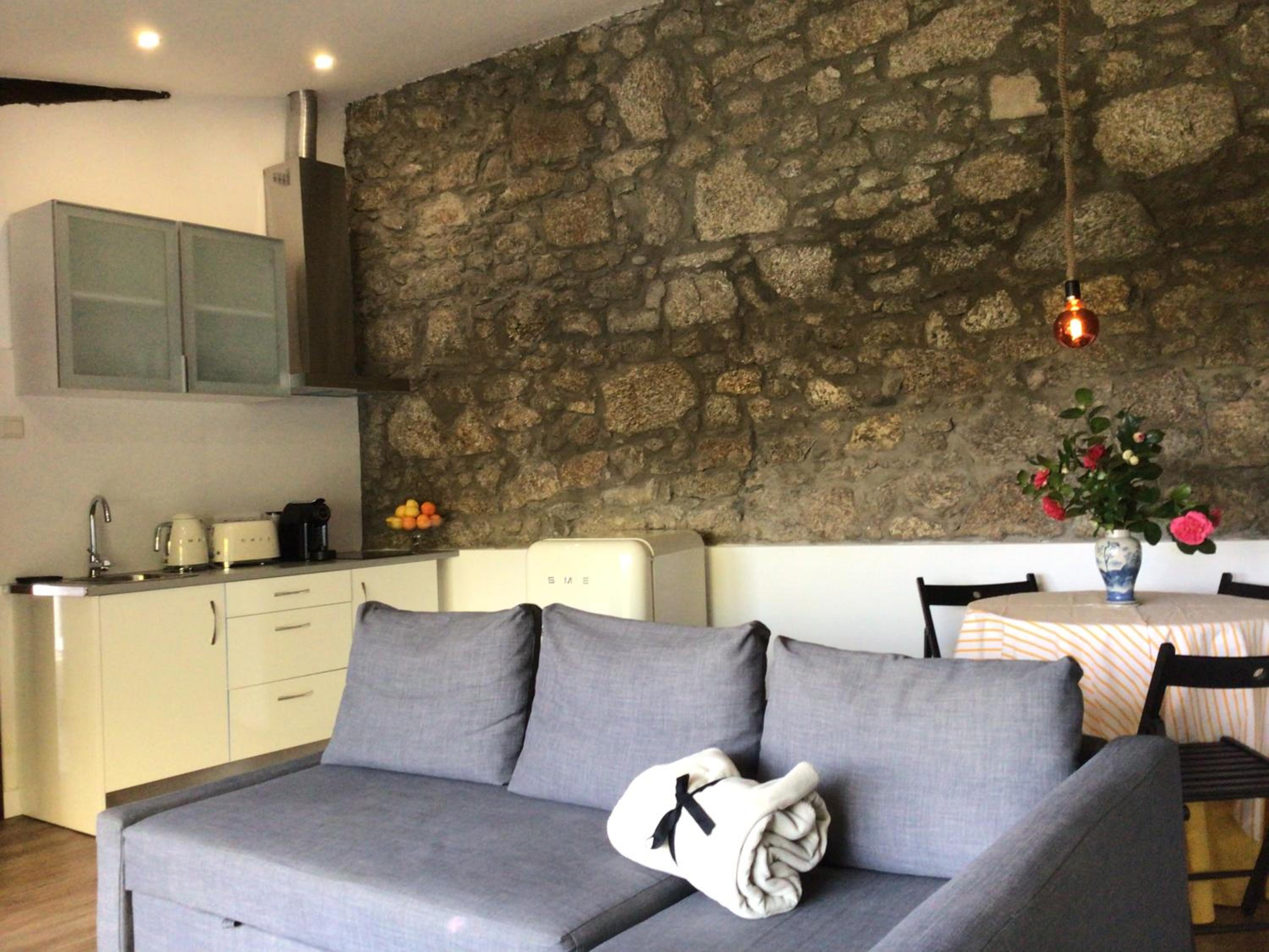 Deluxe Apartment photo 2