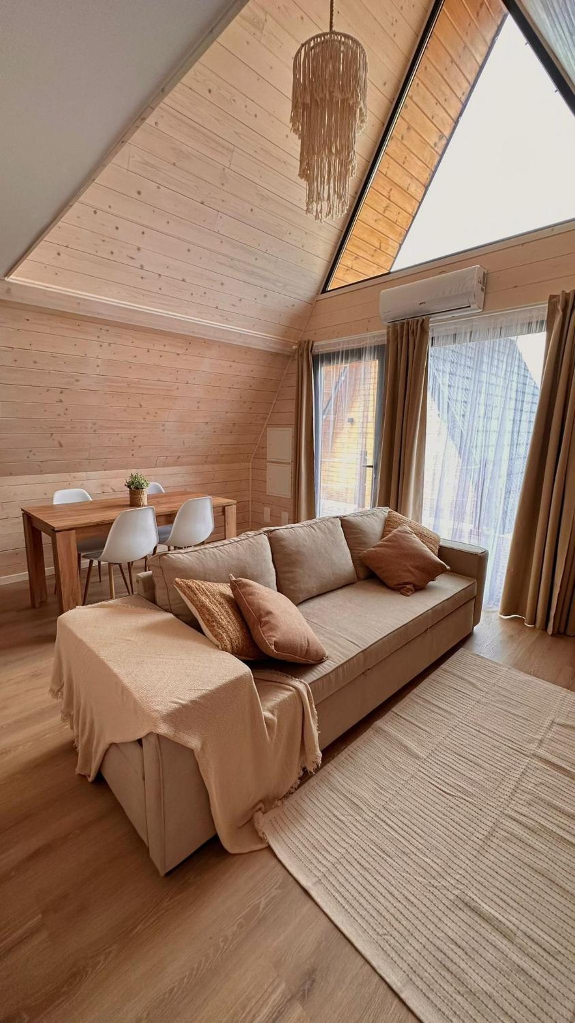 One-Bedroom Chalet photo 2