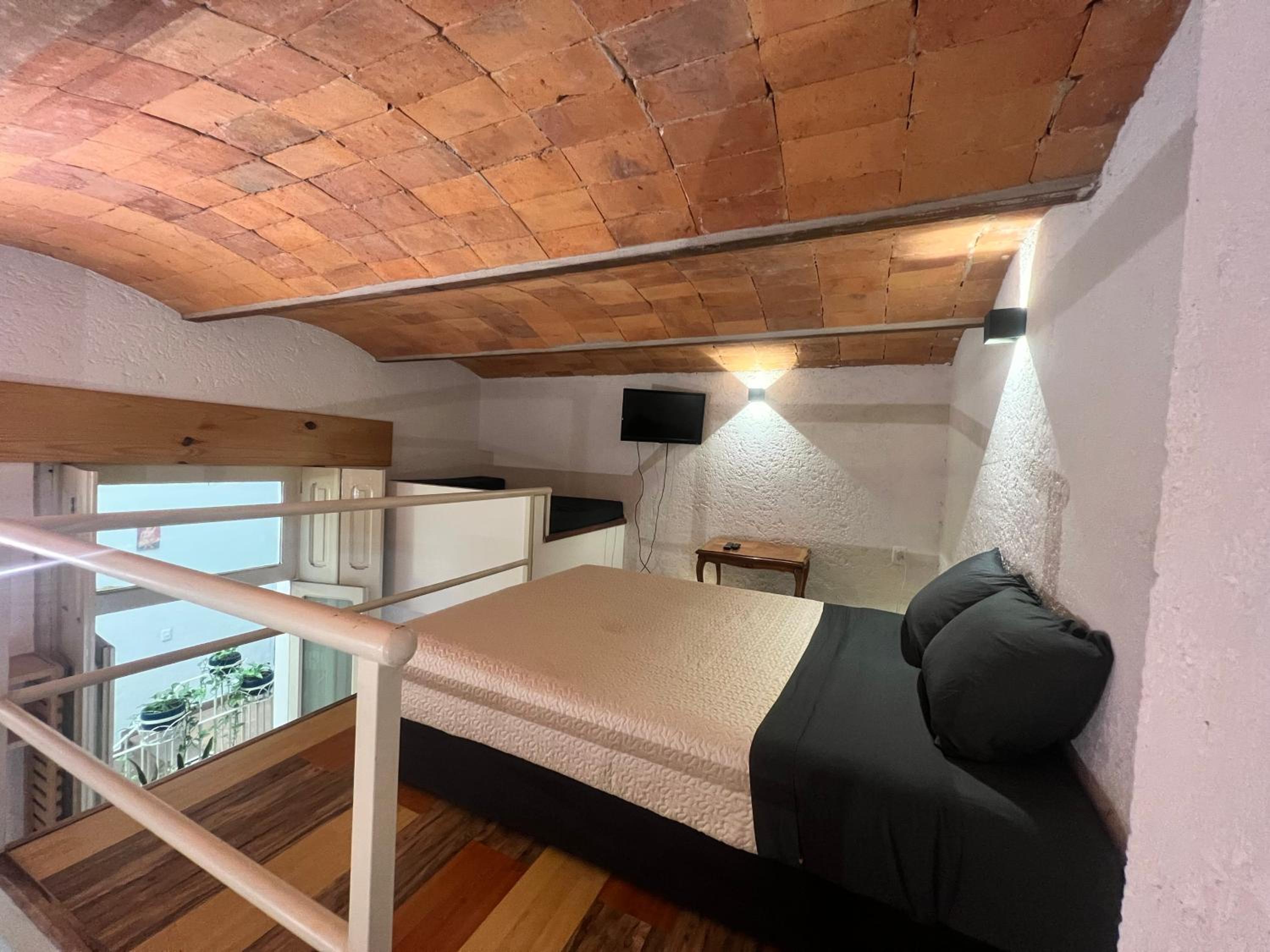 Studio - Split Level