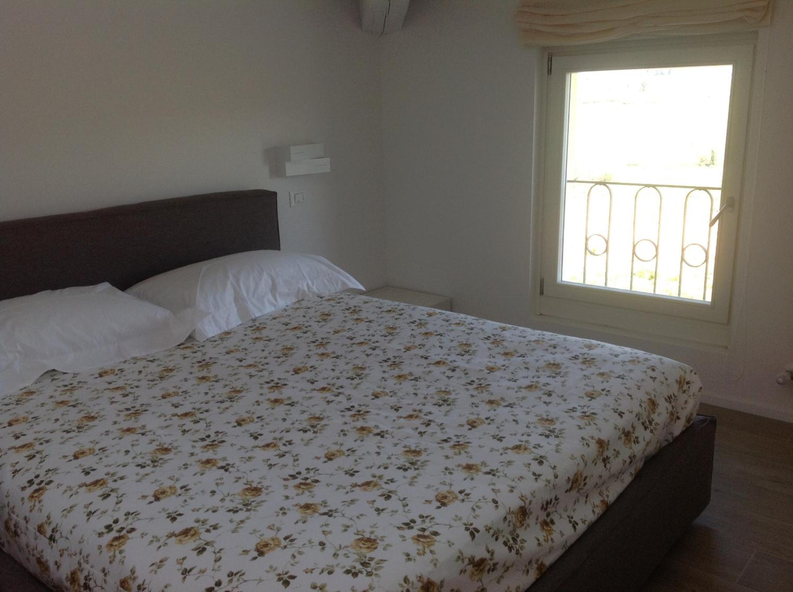 Deluxe Double Room with Bath photo 1
