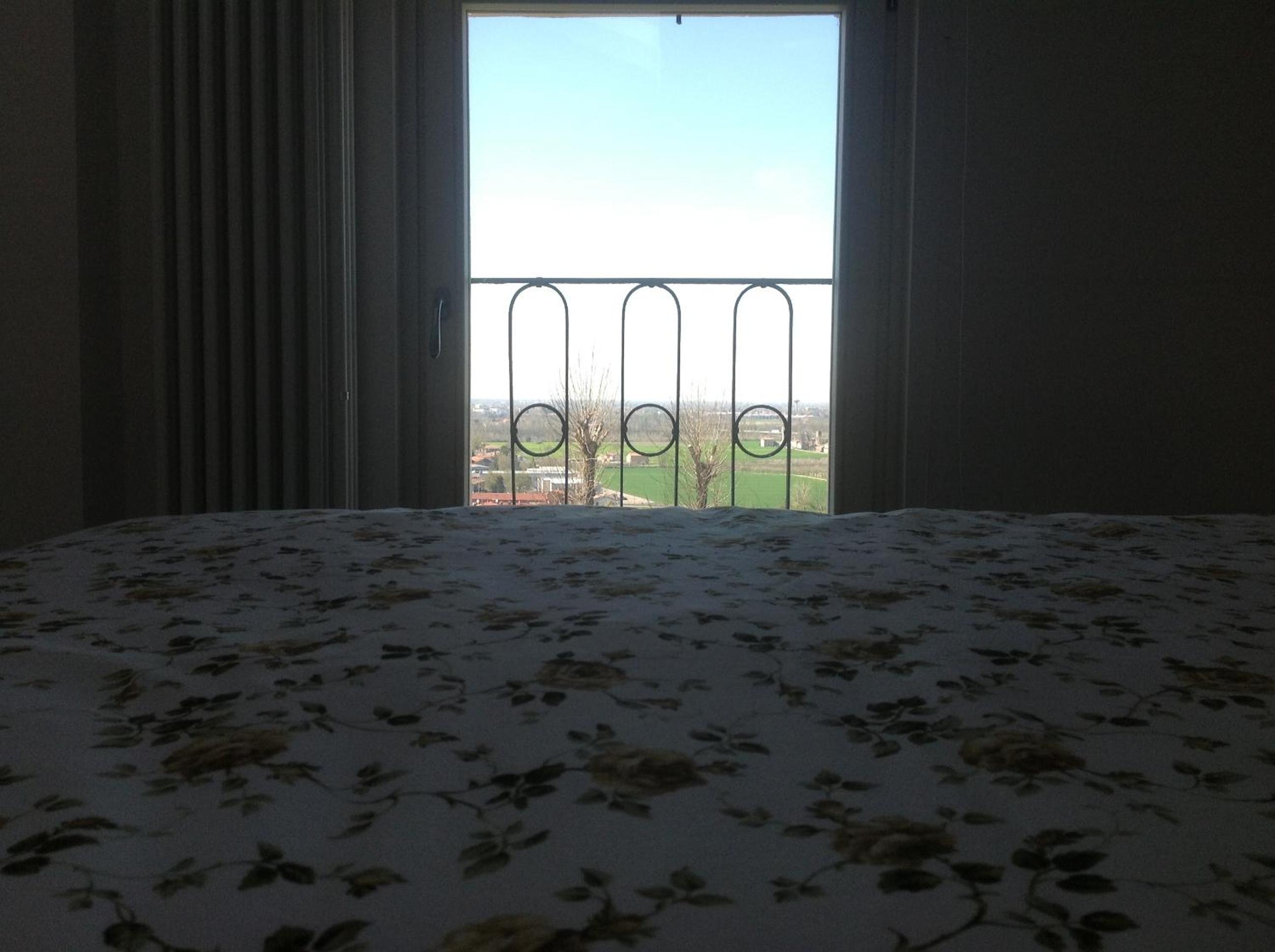 Deluxe Double Room with Bath photo 2