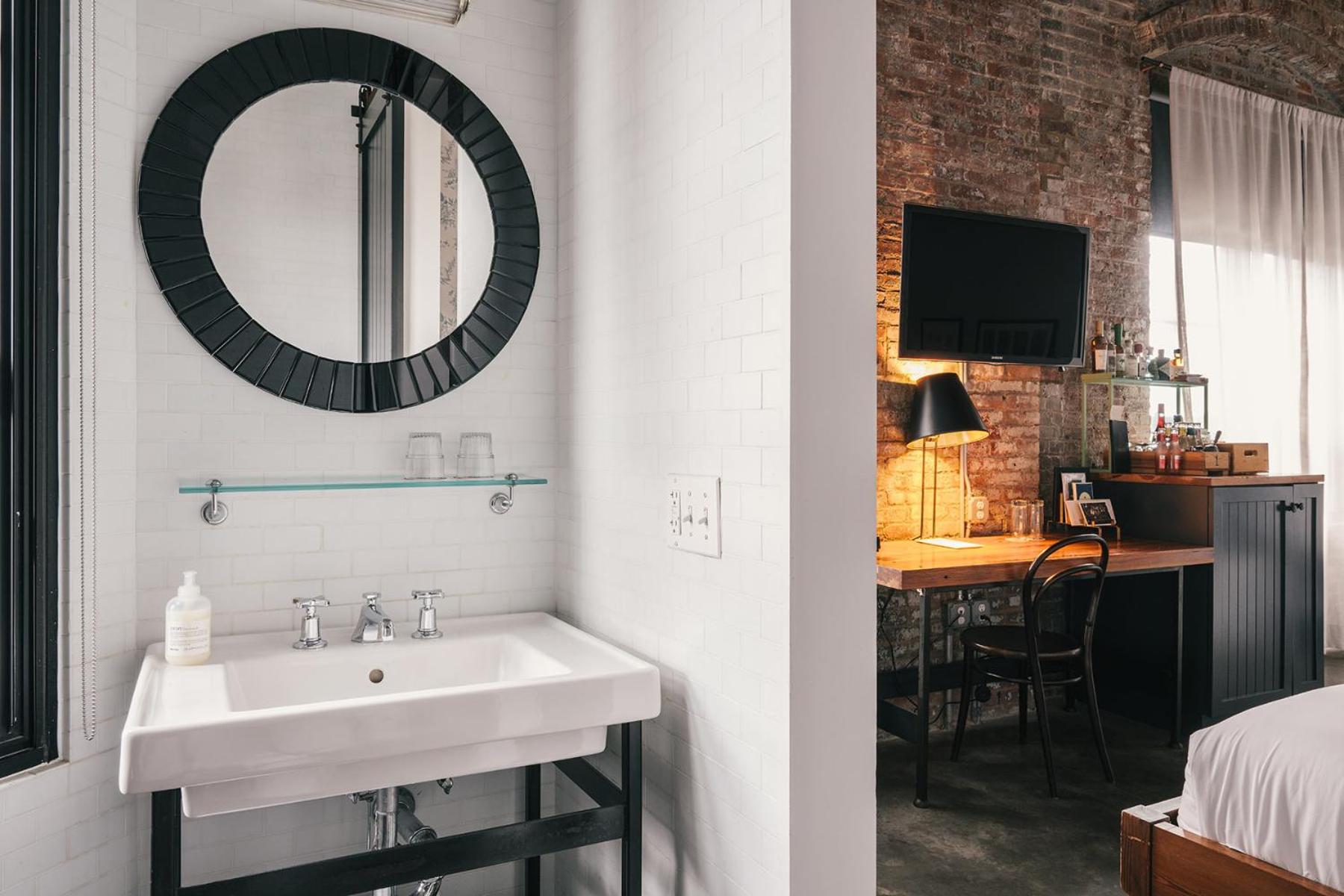 Brooklyn King Room - Photo 3