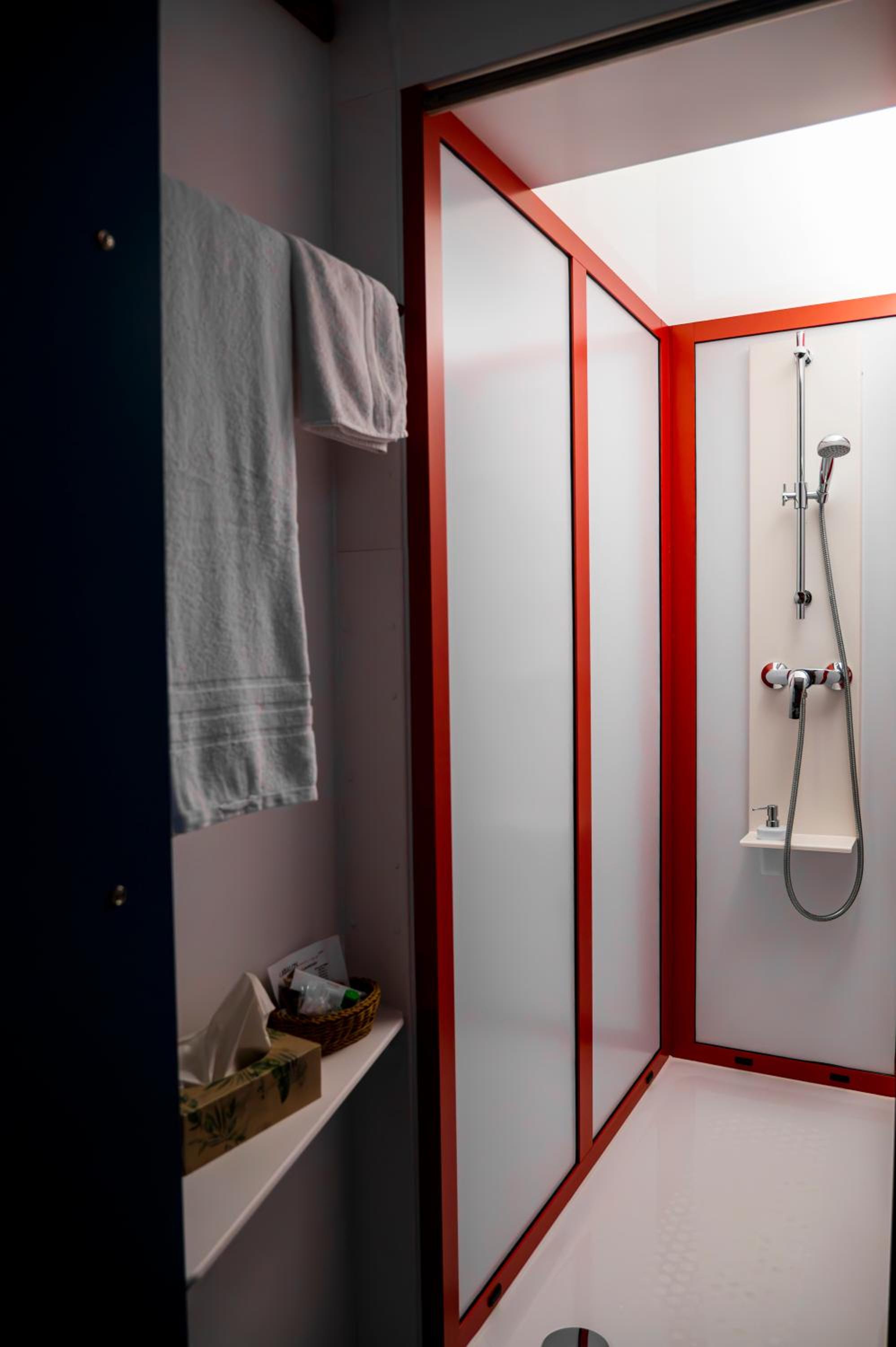 Deluxe Triple Room photo 3