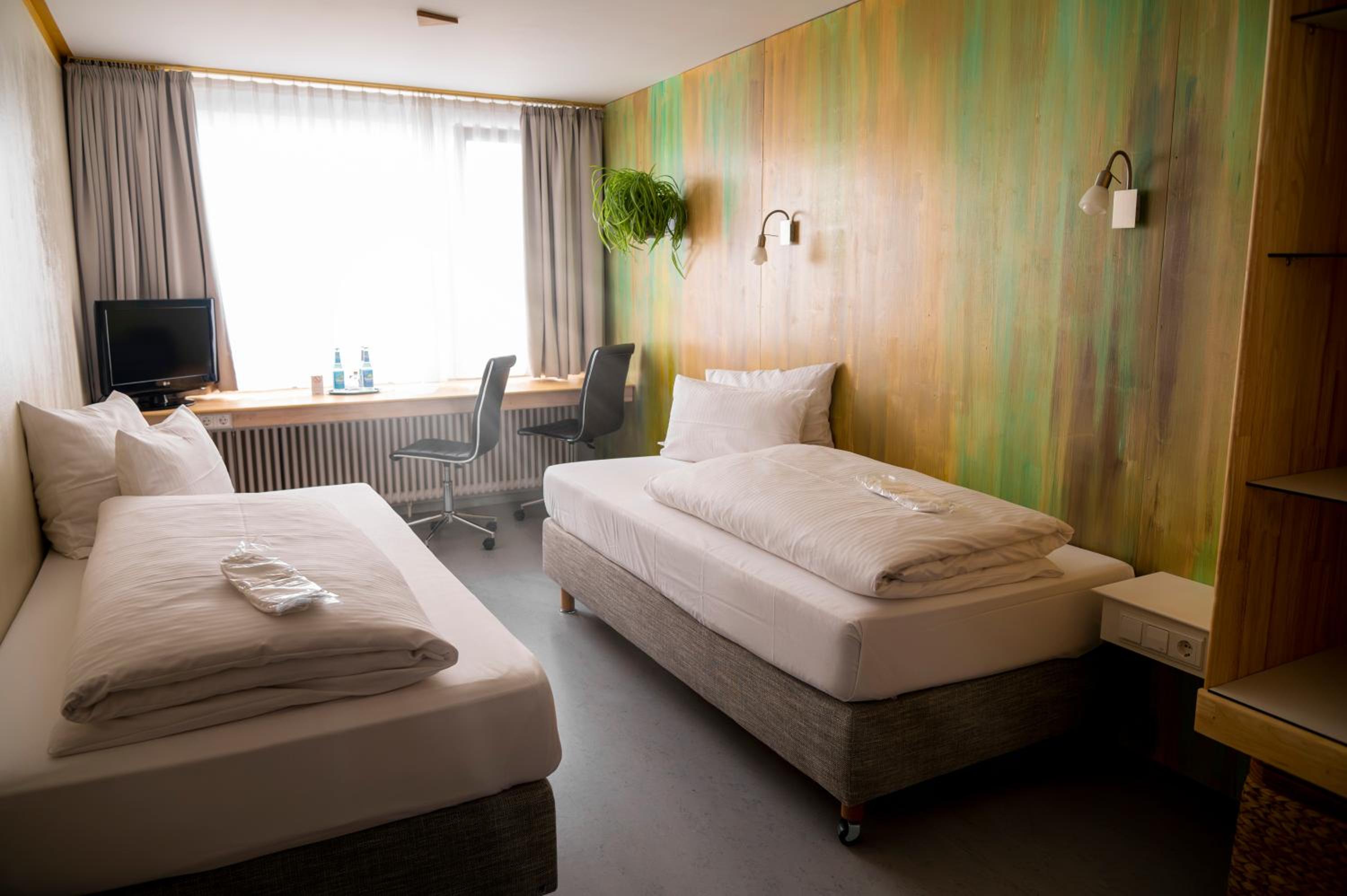 Deluxe Twin Room photo 3
