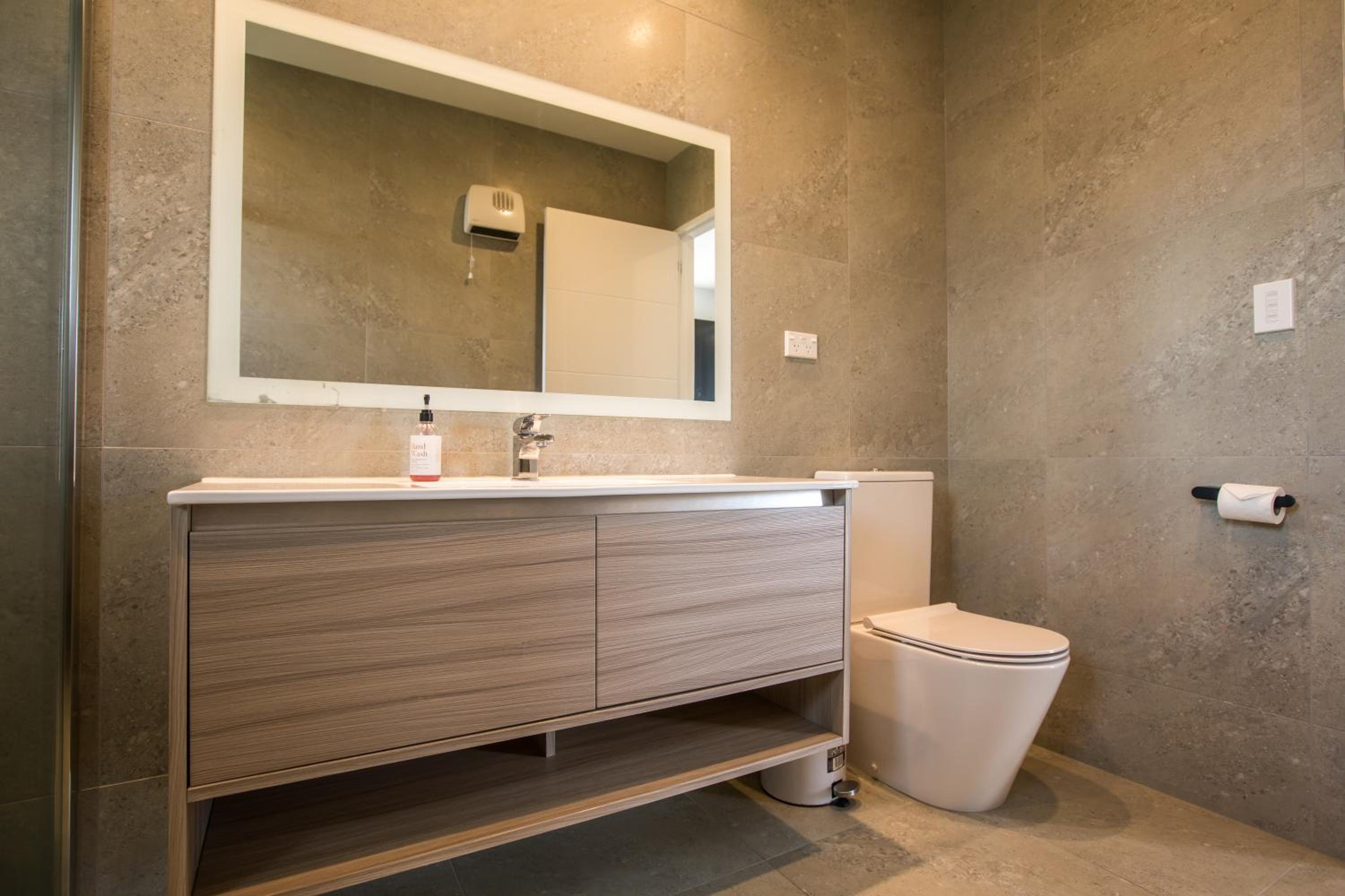 Two-Bedroom Suite - Photo 22
