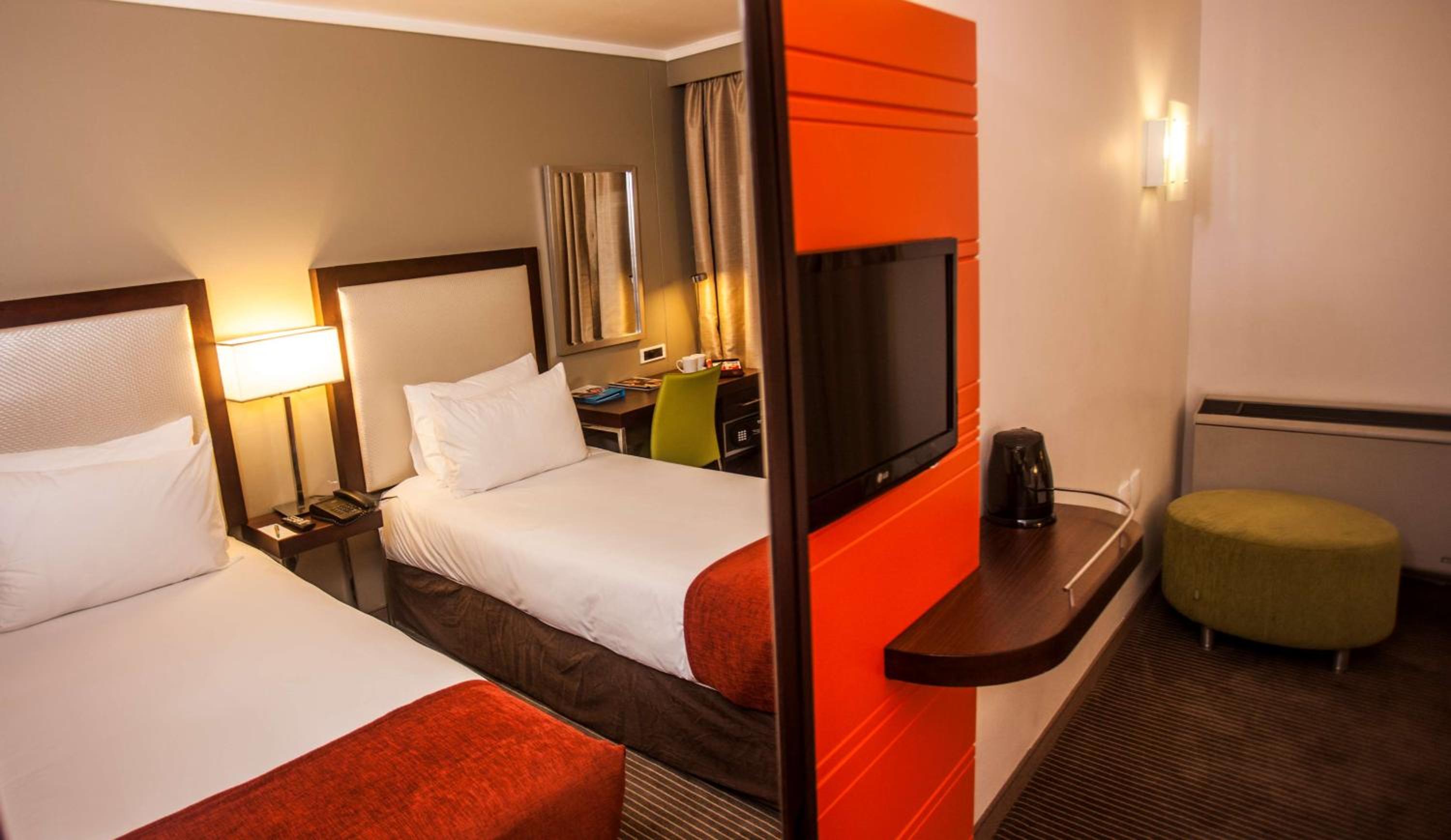 Standard Twin Room photo 2
