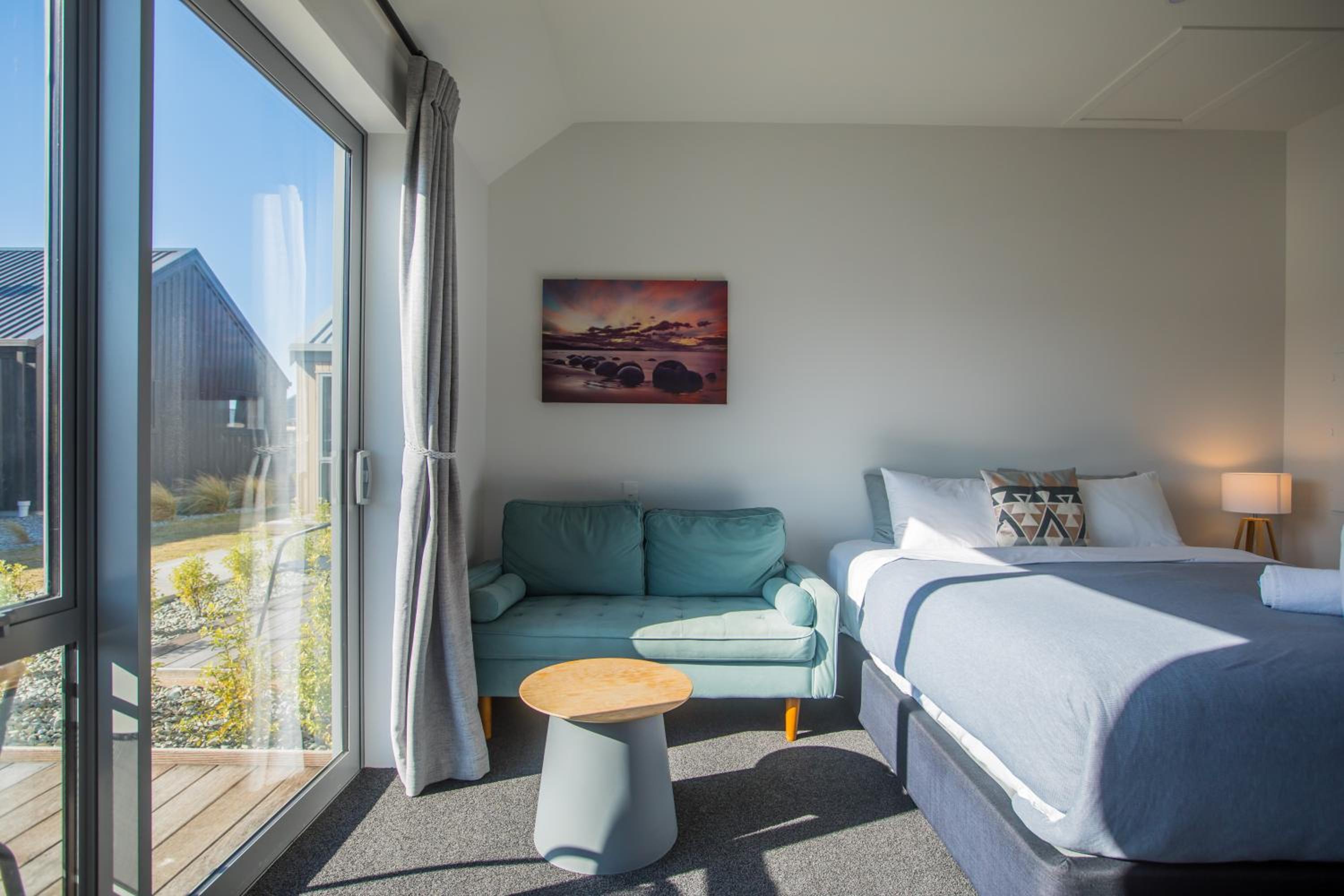 One-Bedroom King Studio (Disability Access) - Photo 4