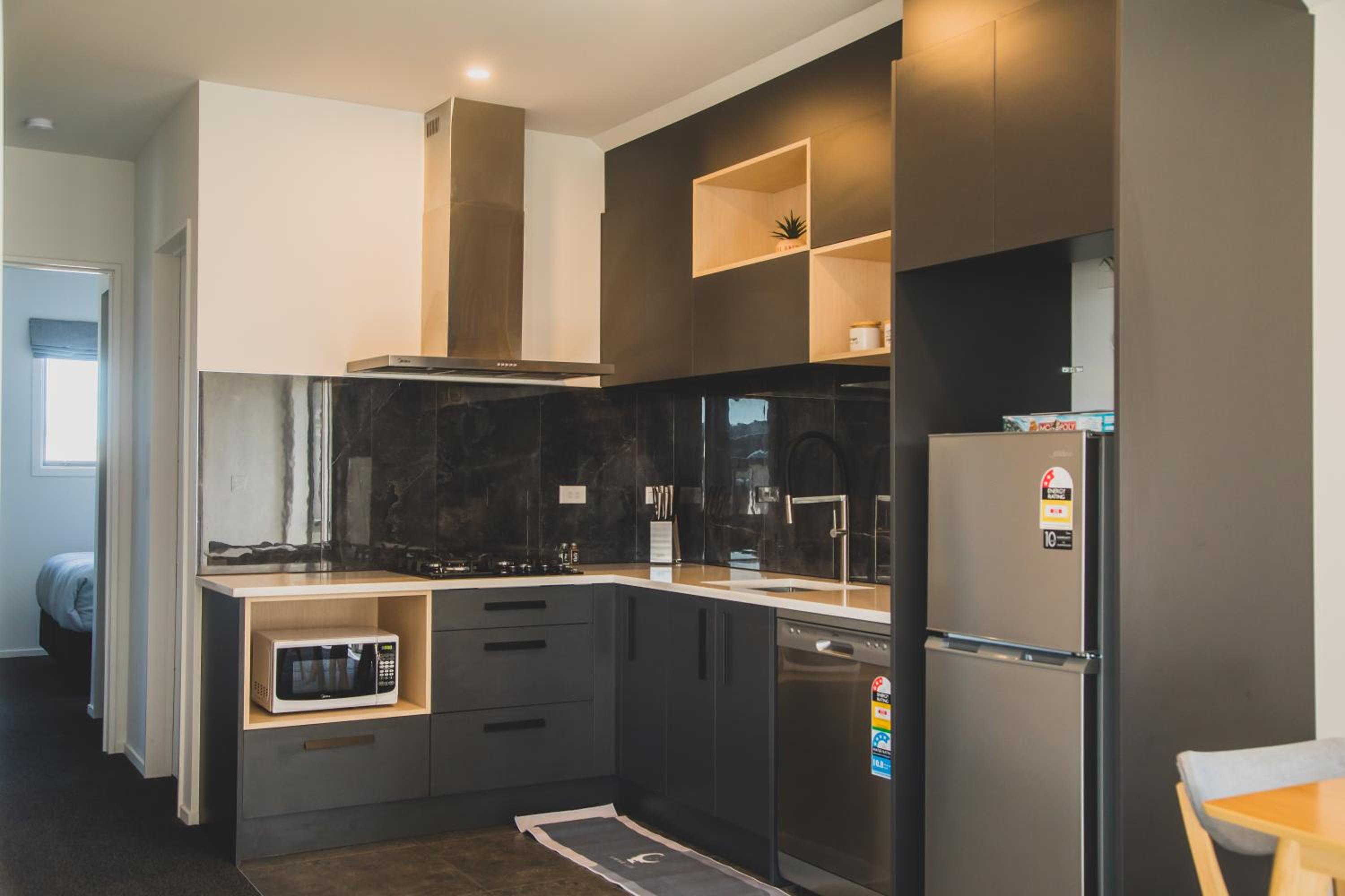 Three-Bedroom Suite - Photo 2