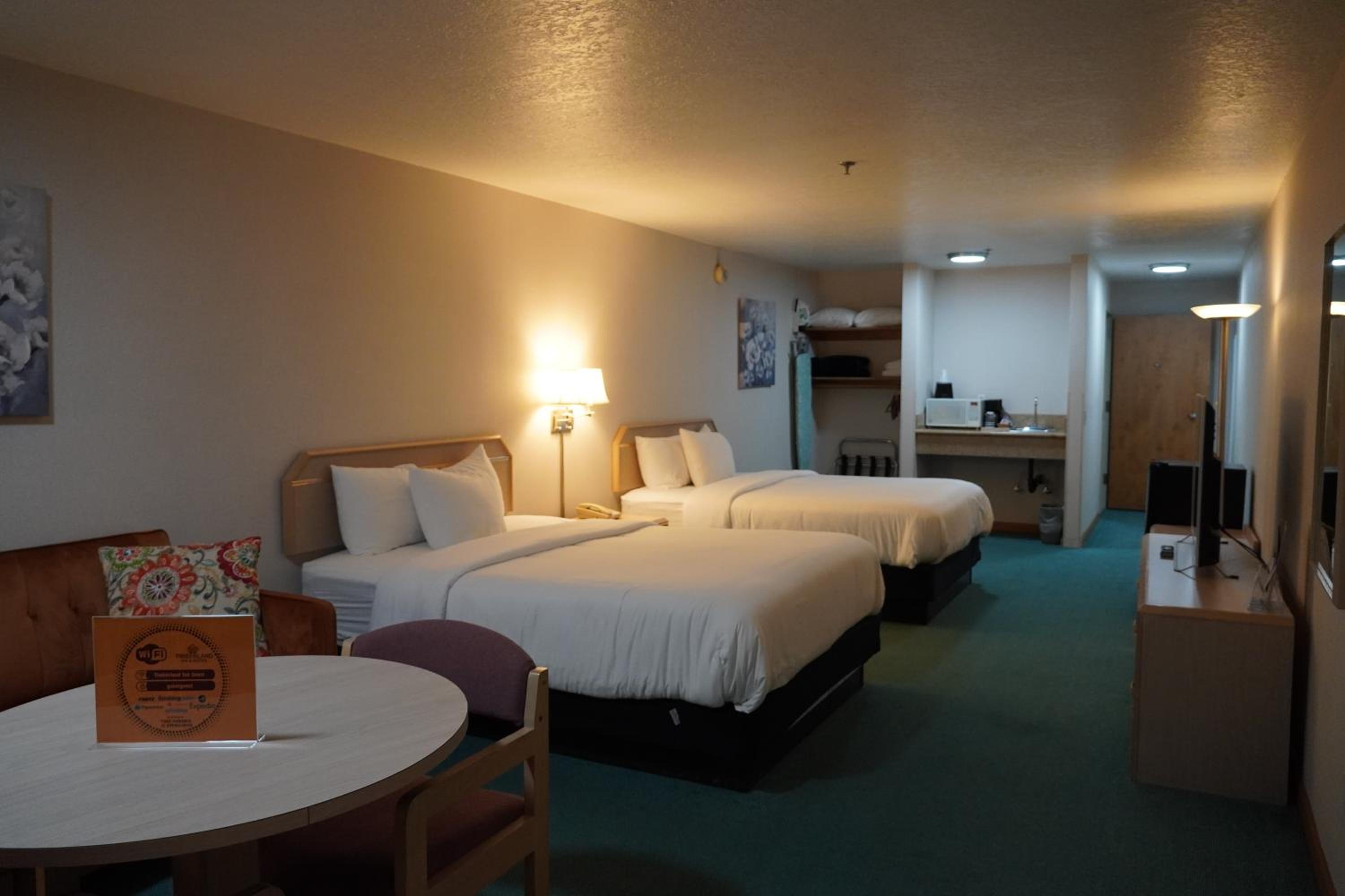 Deluxe Double Room with Extra Bed - Photo 5