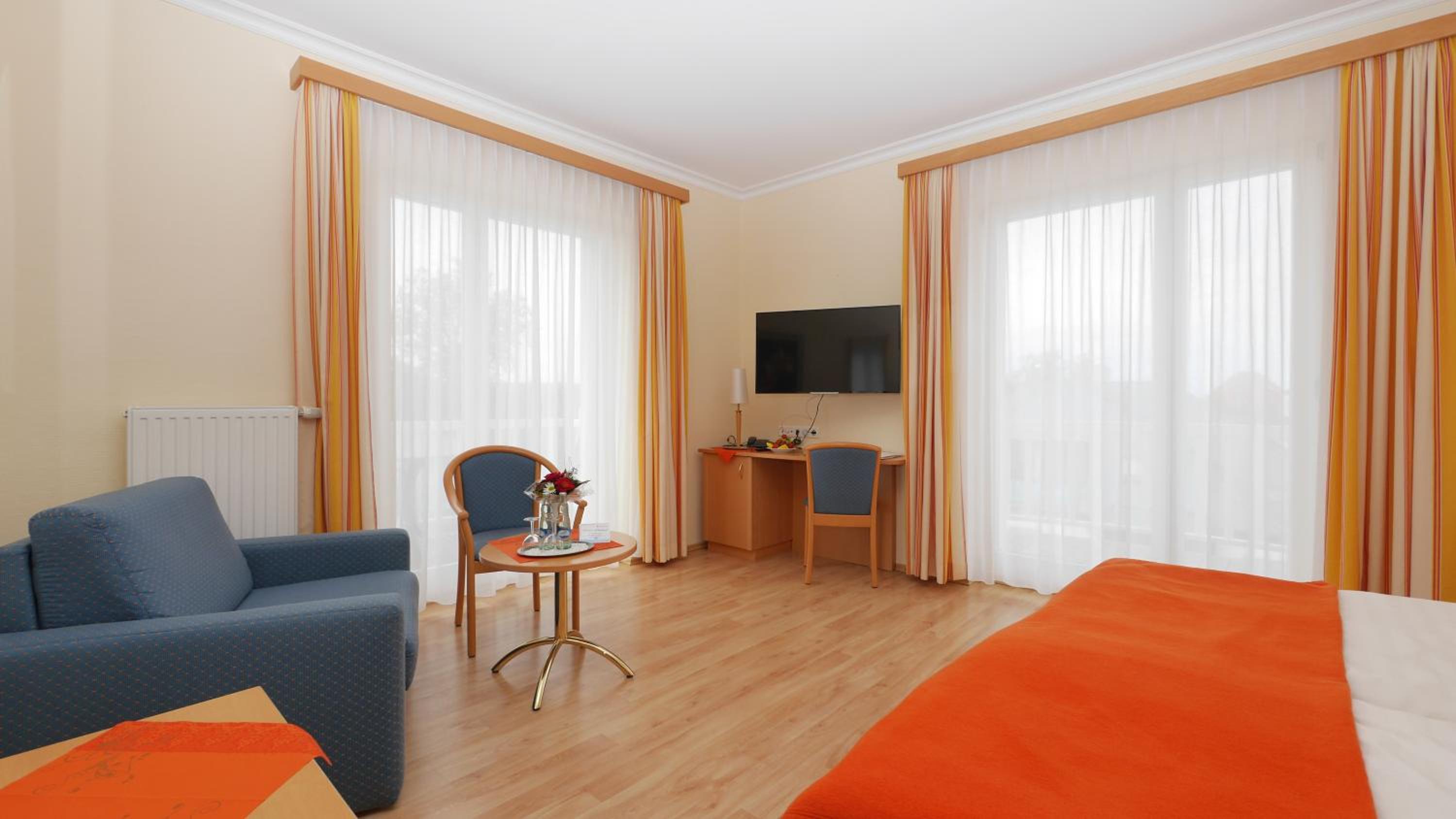 Double Room with Balcony Facing the Sea photo 3