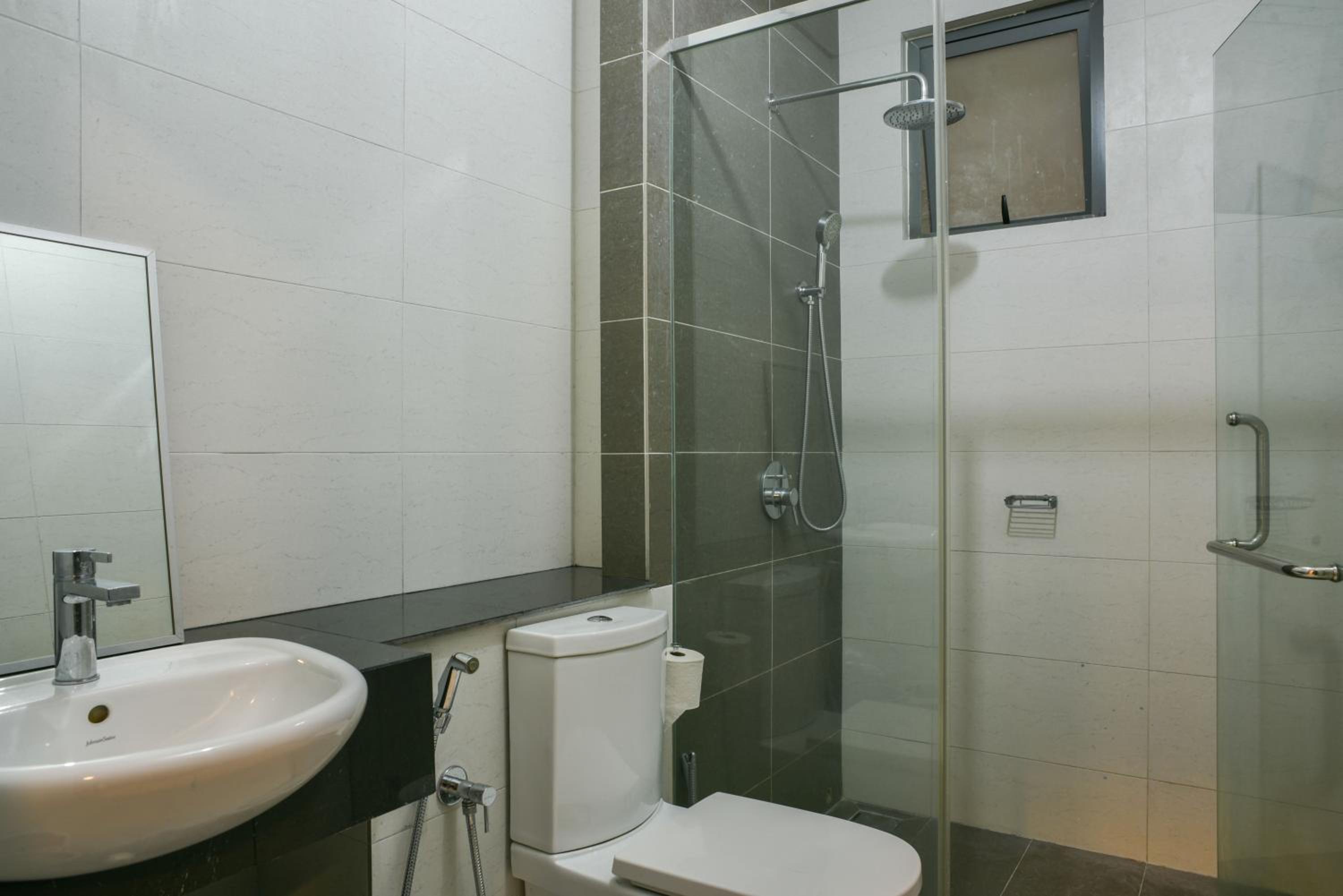 Studio Apartment - Photo 10