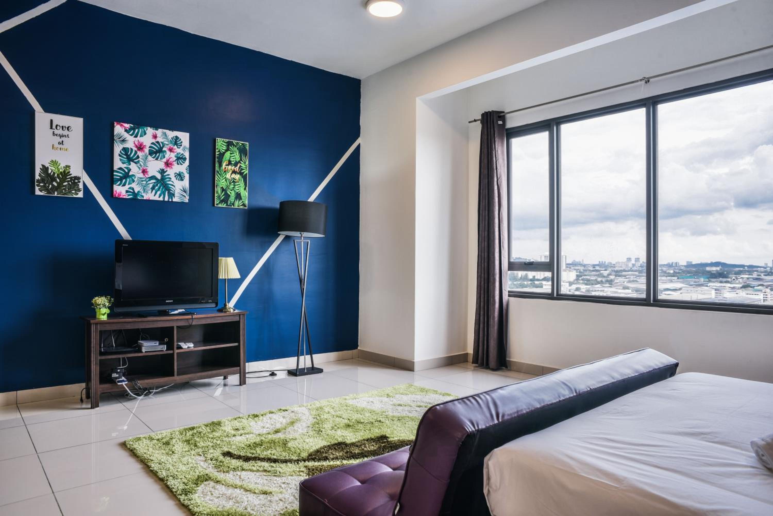 Studio Apartment - Photo 13
