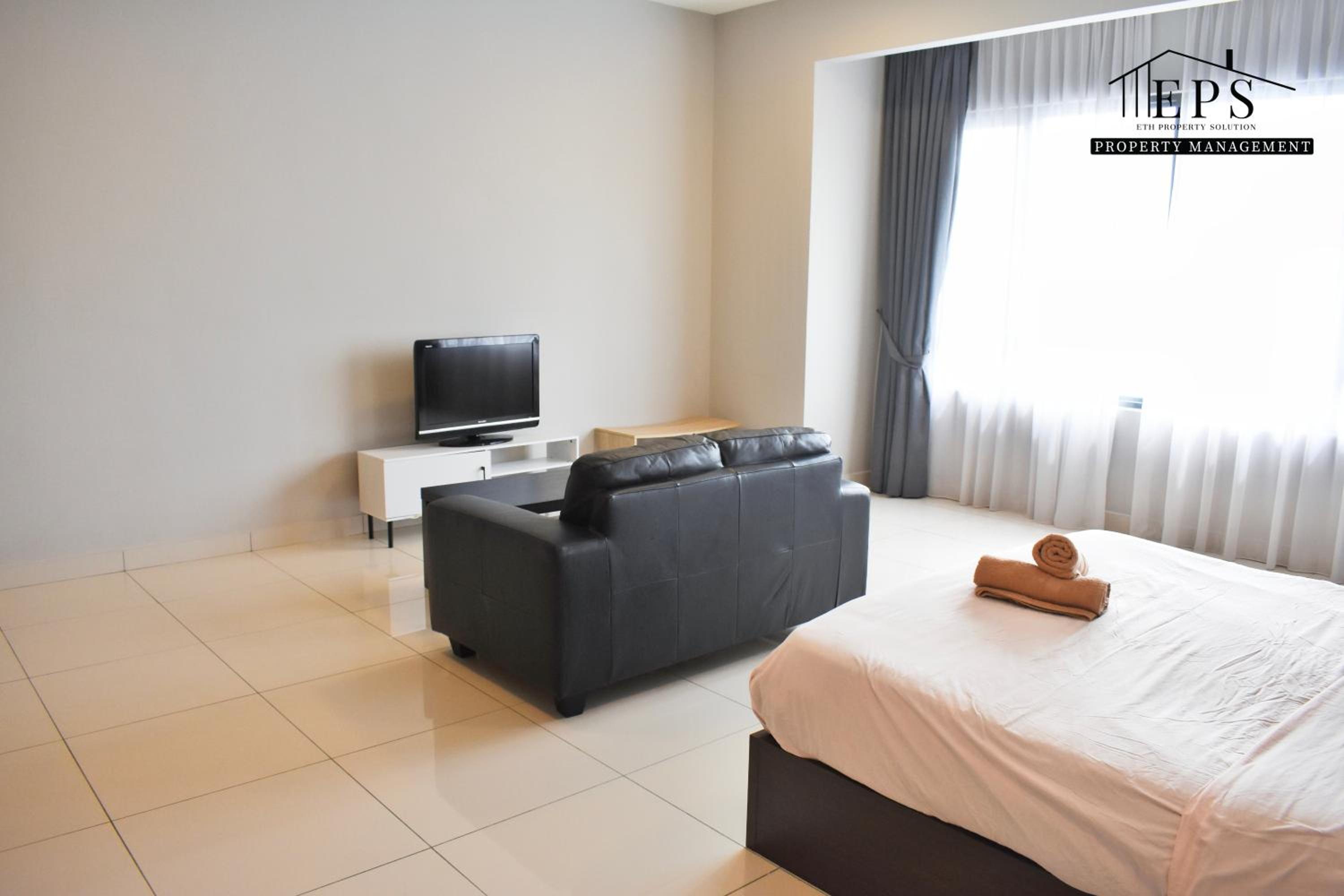 Studio Apartment - Photo 27