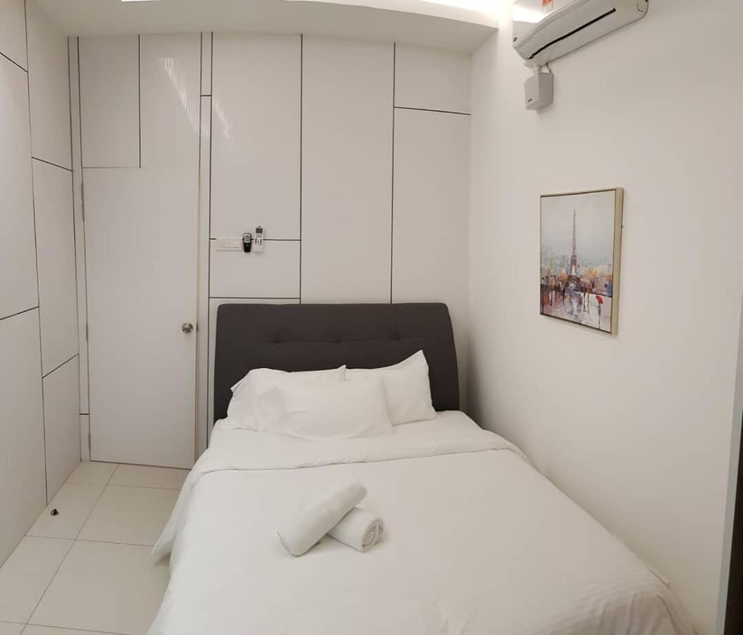 Two-Bedroom Deluxe - Photo 49
