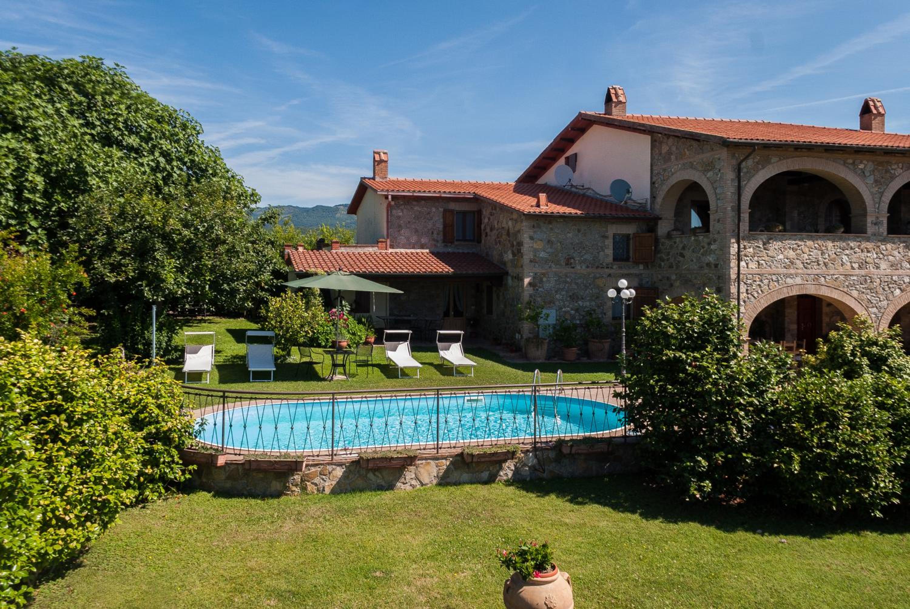 Apartment with Pool View  photo 2