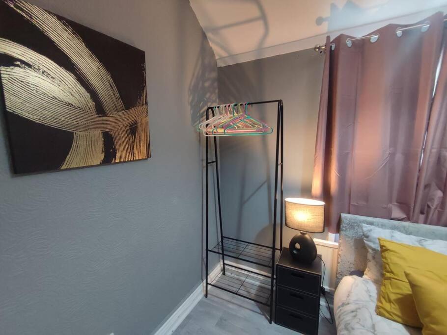 Three-Bedroom Apartment photo 2