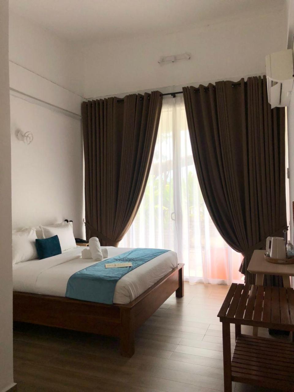 King Room with Balcony photo 1