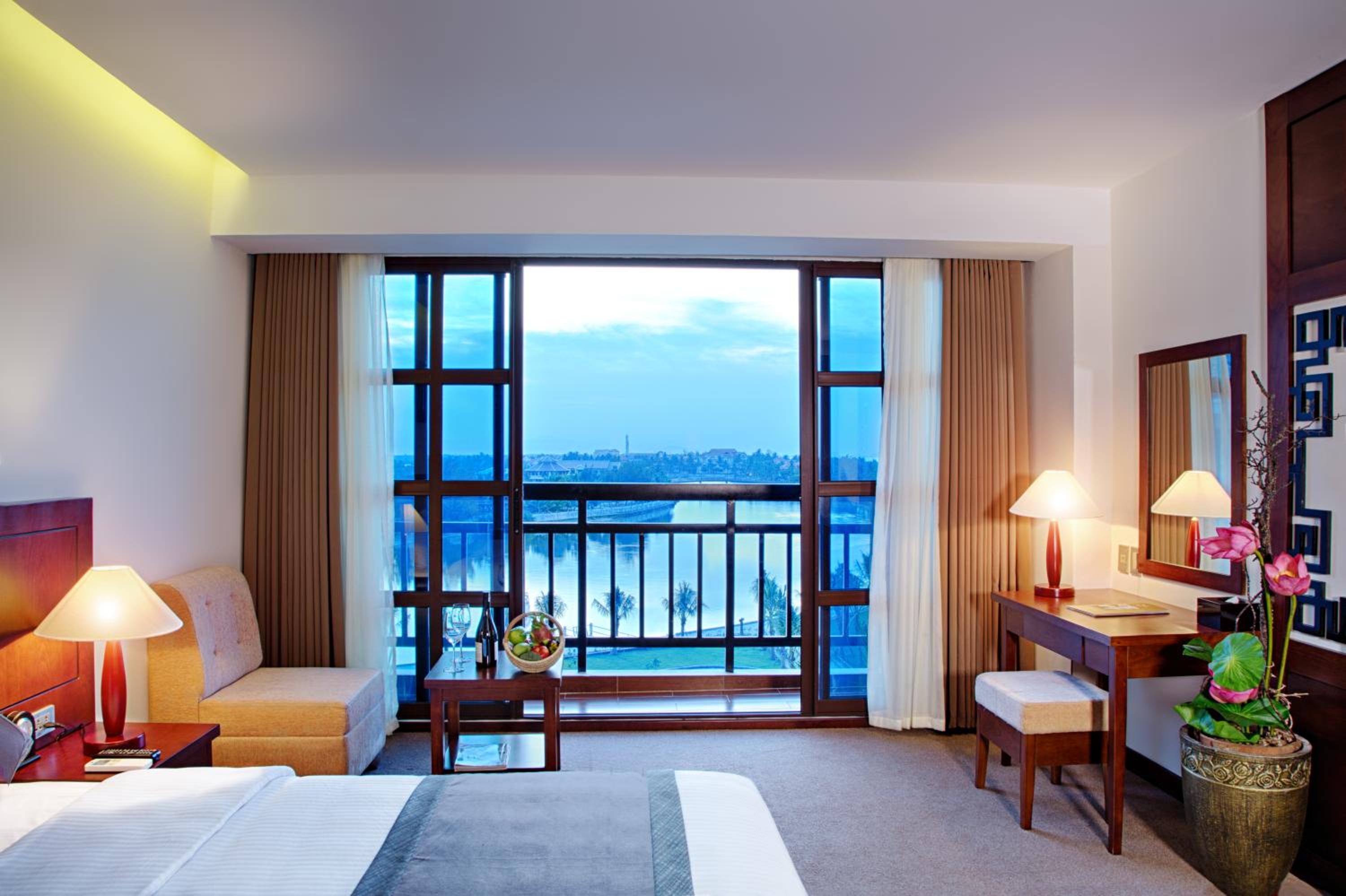 Deluxe Twin Room with Sea View photo 1