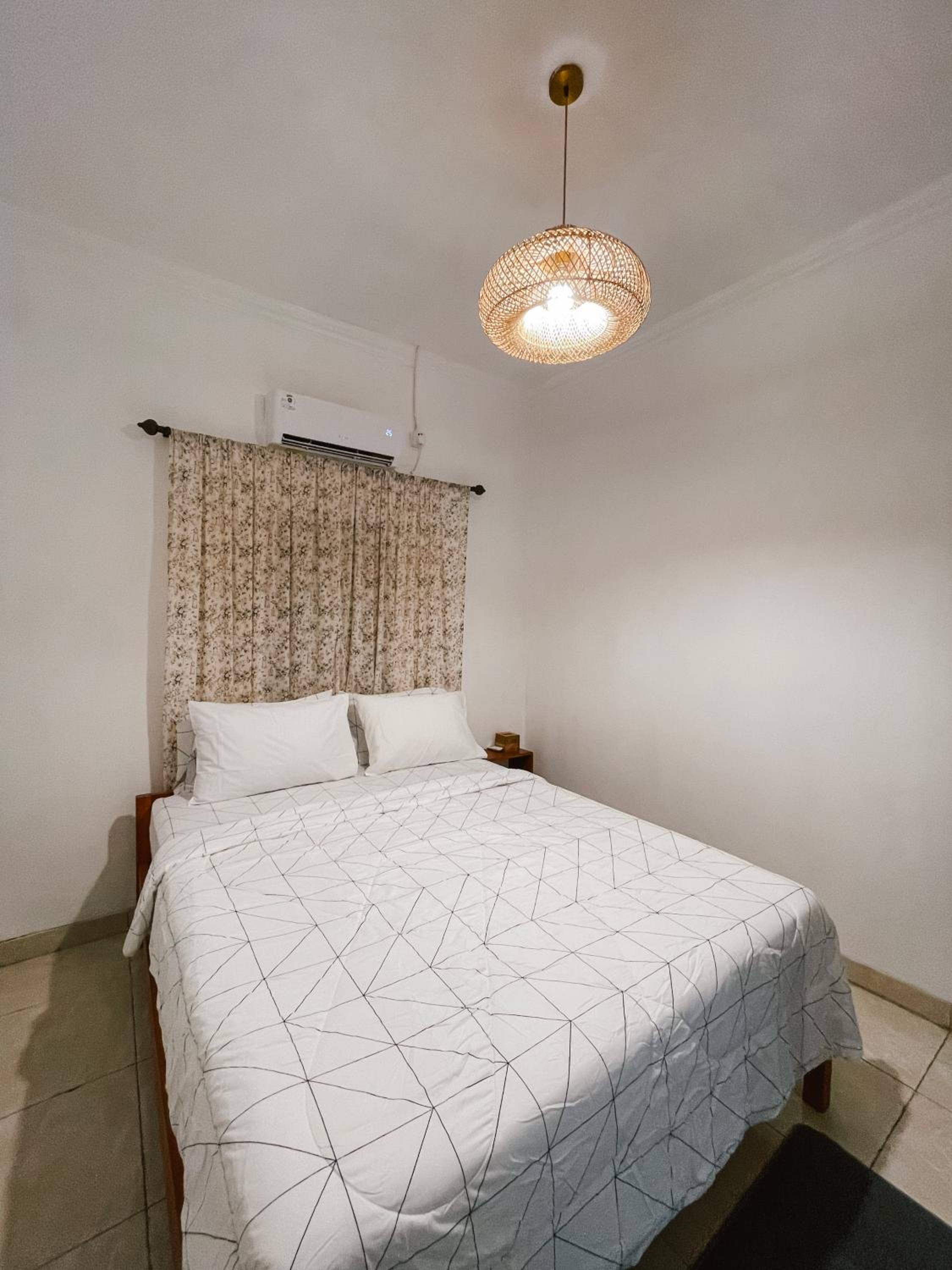 Double Room With Shared Bathroom photo 1