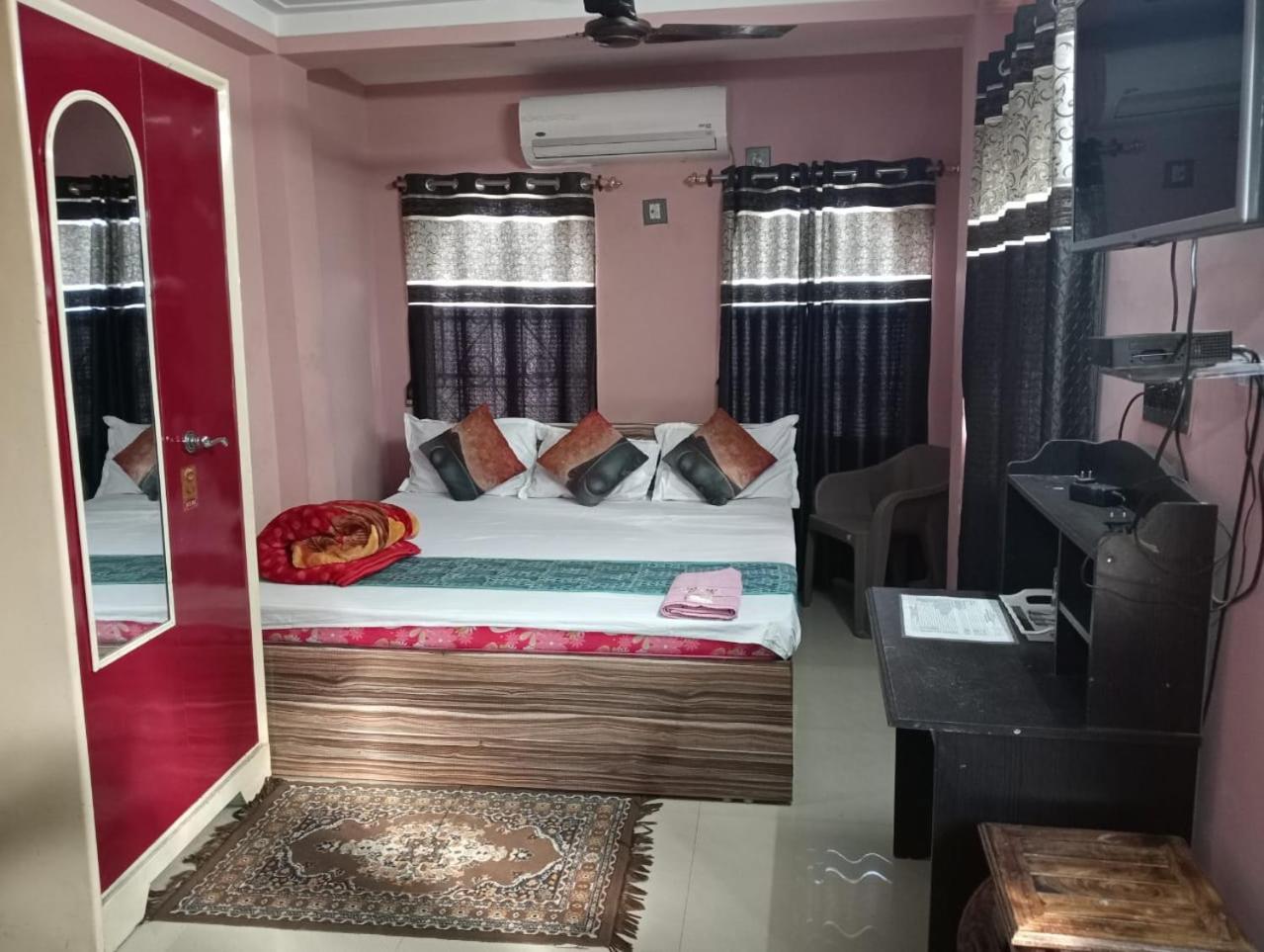 Luxury Triple Room