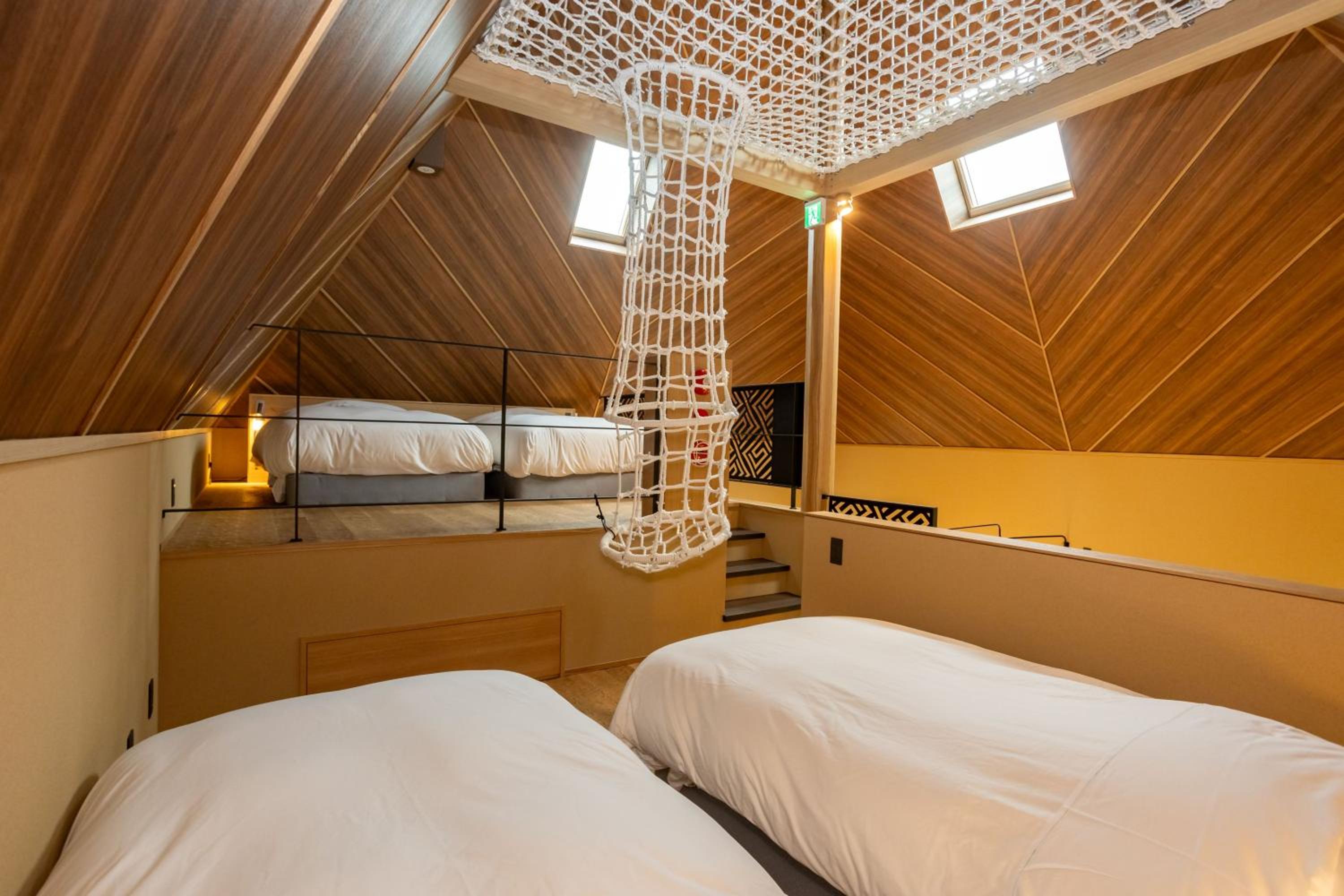 IZUBA Villa - Non-Smoking+In Room Dinner & Breakfast Box - Photo 9