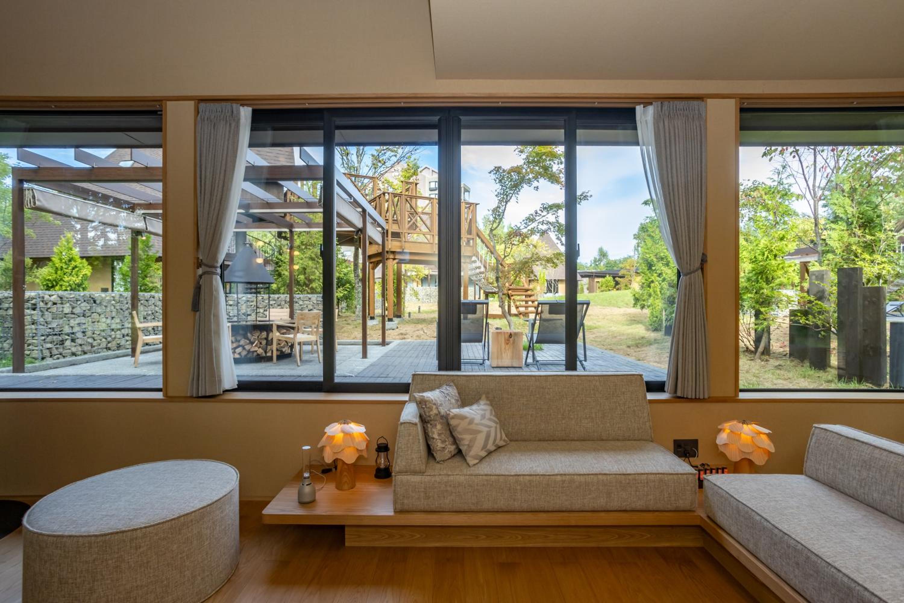 IZUBA Villa with Treehouse - Non-Smoking+Self Serve Grill Dinner & Breakfast Box - Photo 7
