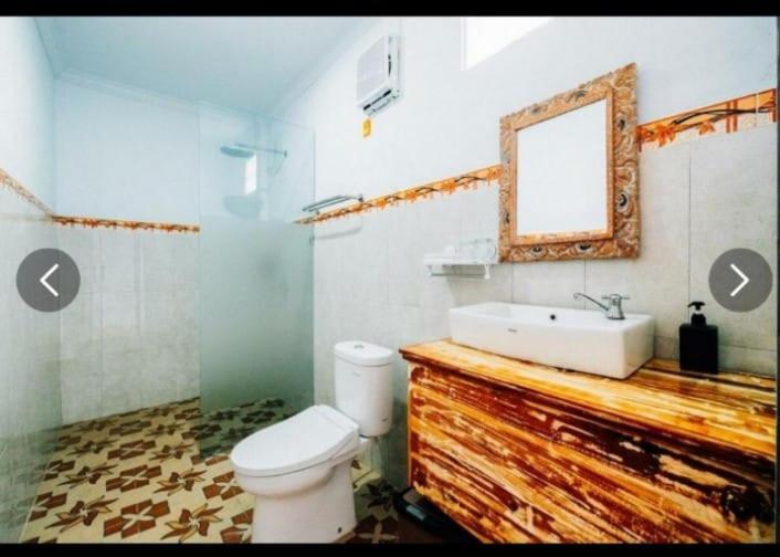 Deluxe Double Room with Side Sea View photo 2